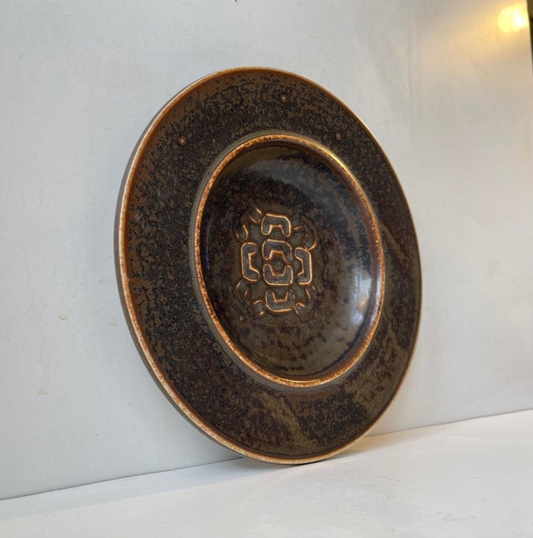 Valdemar Petersen Solfatara Glazed Stoneware Dish for Bing & Grøndahl In Good Condition For Sale In Esbjerg, DK