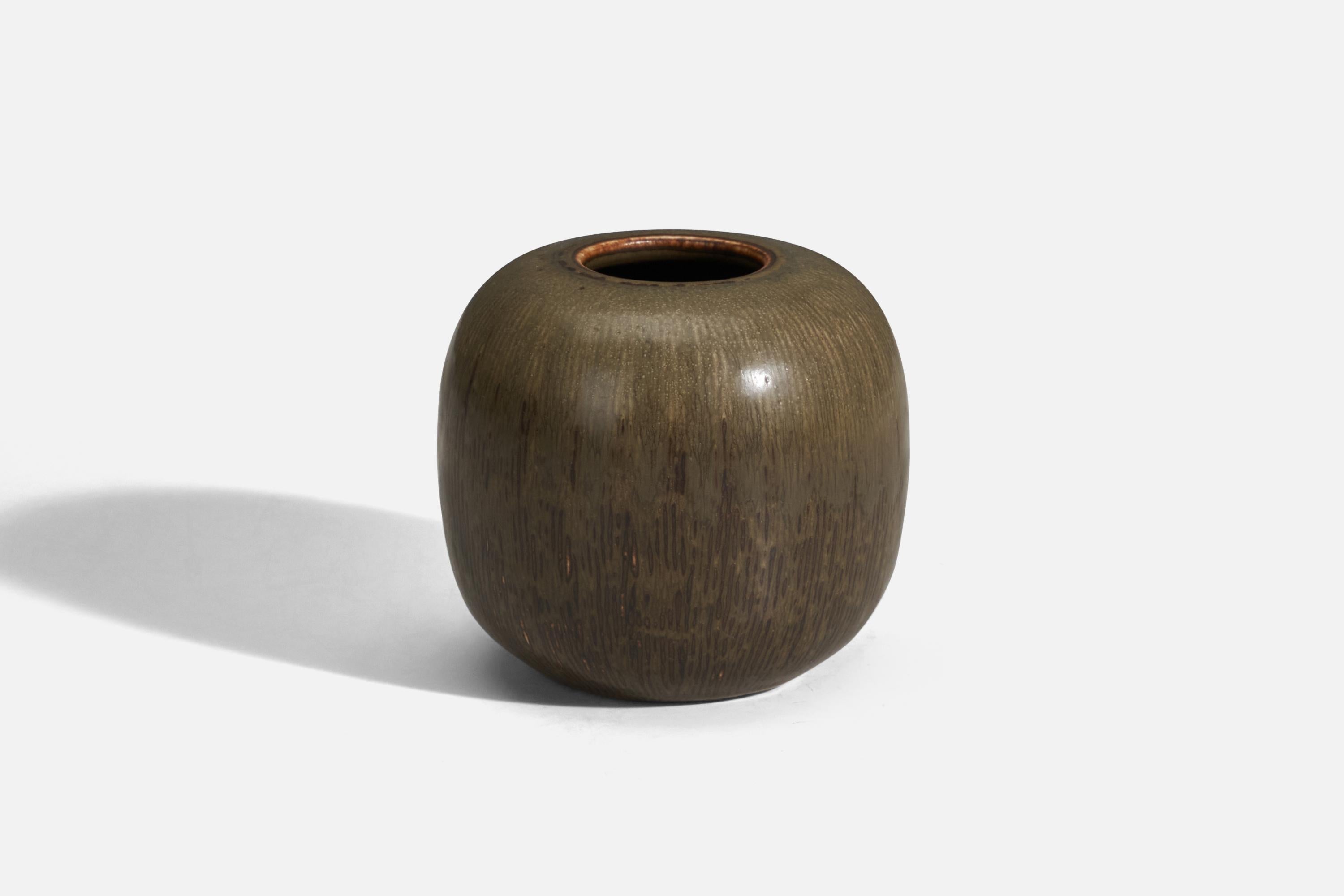 A brown glazed stoneware vase designed by Valdemar Petersen and produced by Bing & Grøndahl, Denmark, 1950s.