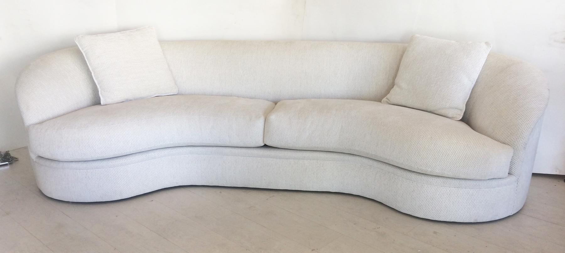 Valdimir Kagan Biomorphic Curved Sofa for Directional In Good Condition In West Palm Beach, FL