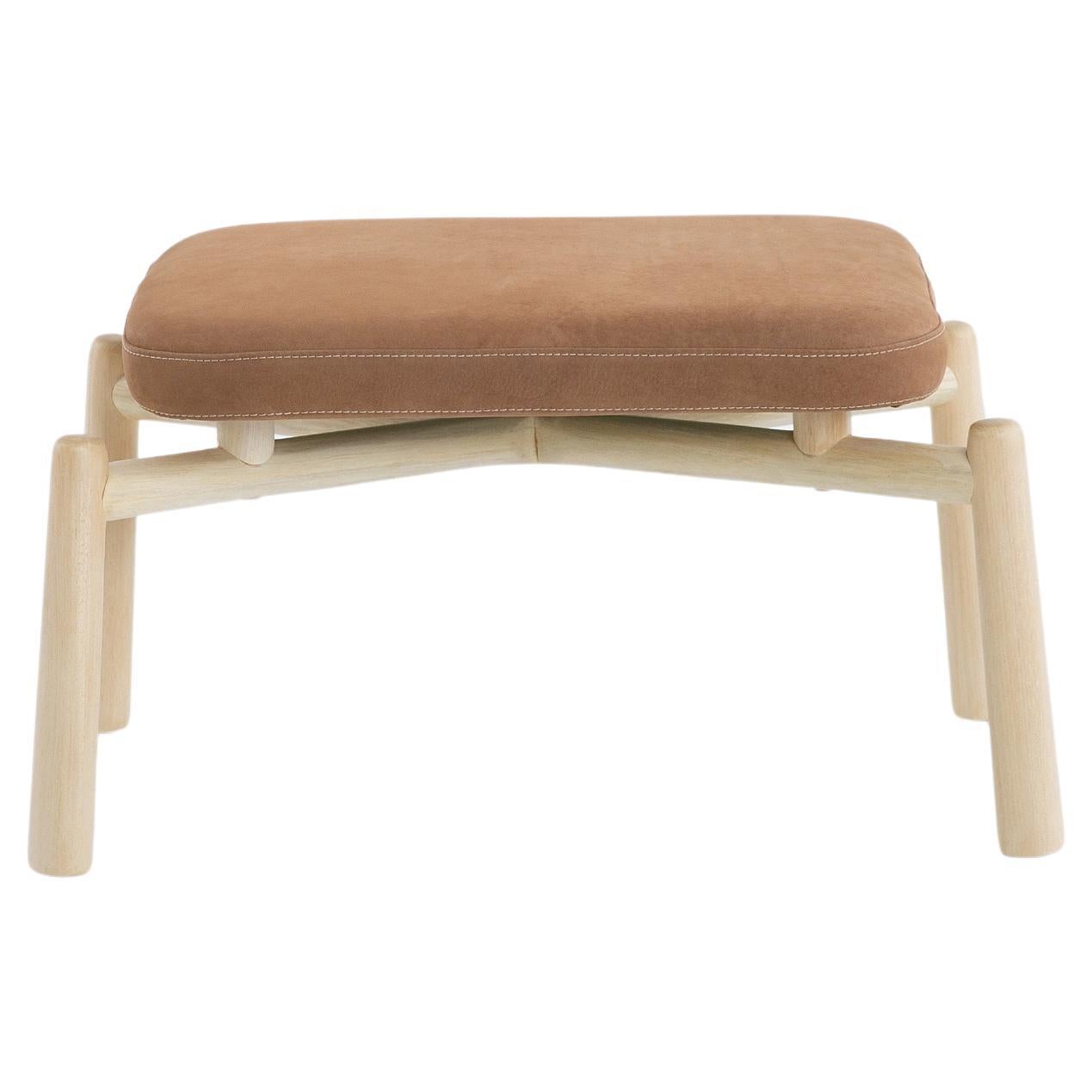 Ottomana Vale in legno massello brasiliano - Design minimalista con struttura sottile in Wood in vendita