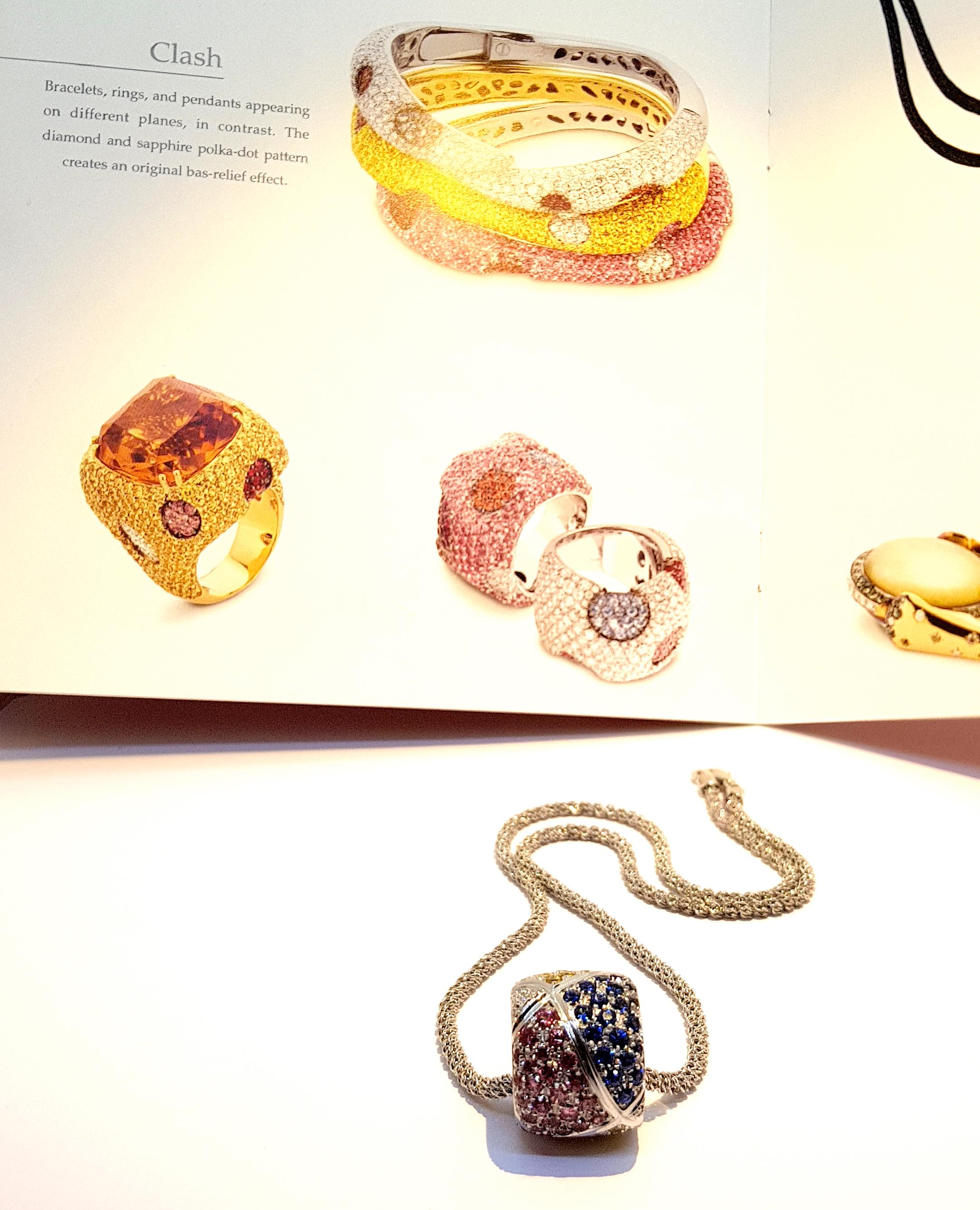 Artisan Valente Clash 18.6 Carat Multicolored Sapphires 18 Karat Gold Pendant Necklace