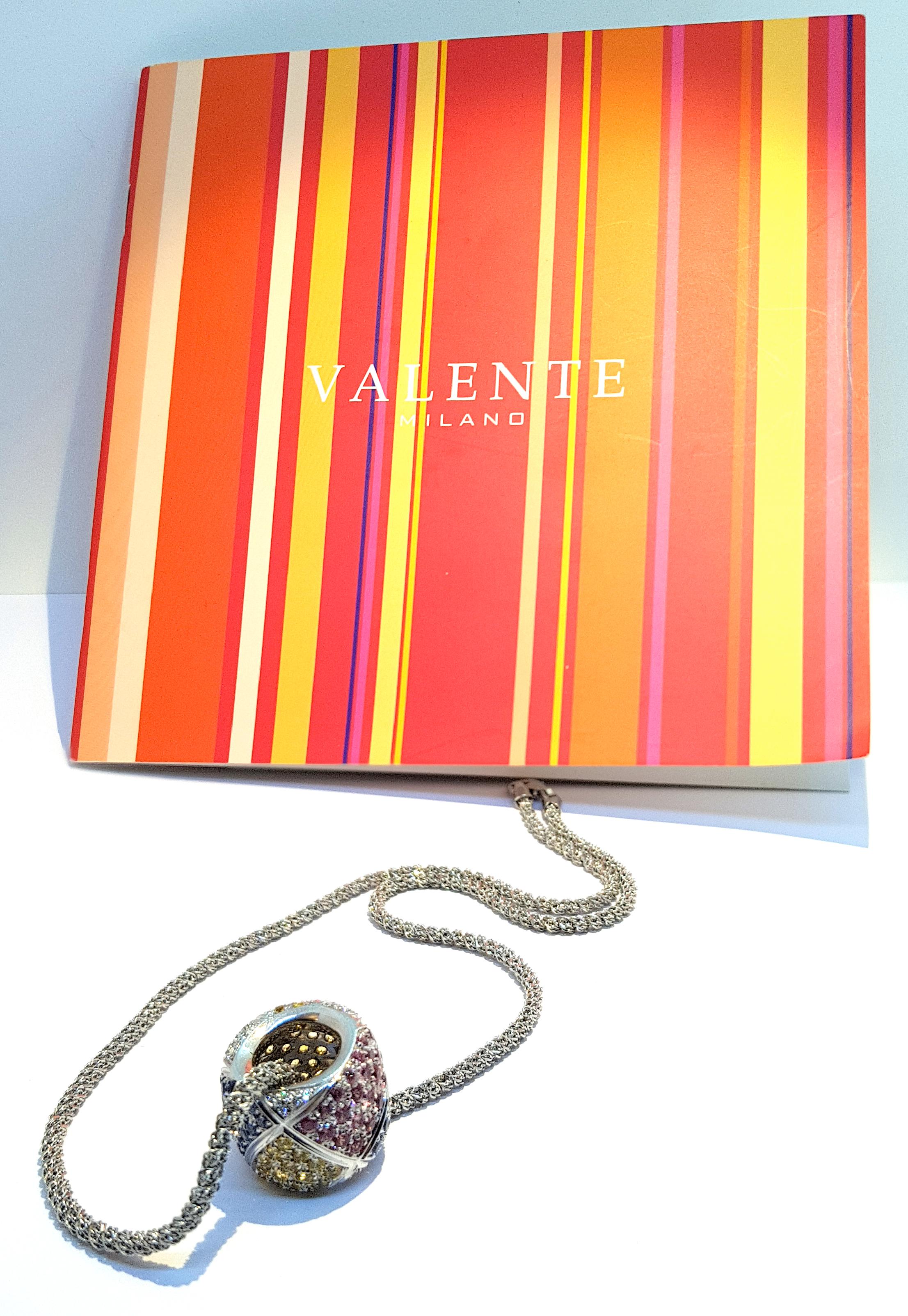Artisan Valente Clash 18.6 Carat Multicolored Sapphires 18 Karat Gold Pendant Necklace For Sale