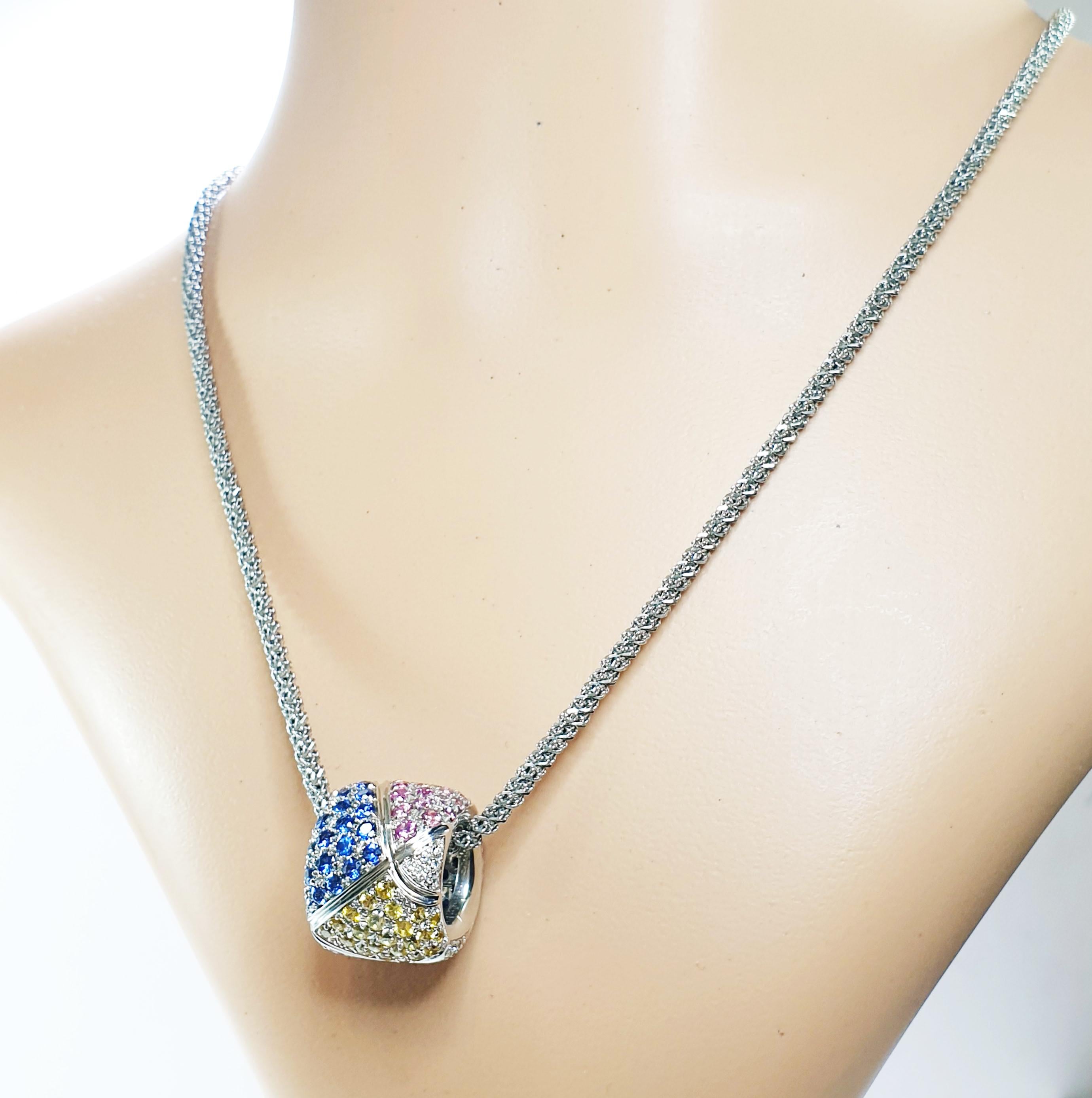 Brilliant Cut Valente Clash Collection 18.6 Carat Multi Sapphires 18k Gold Pendant Necklace For Sale