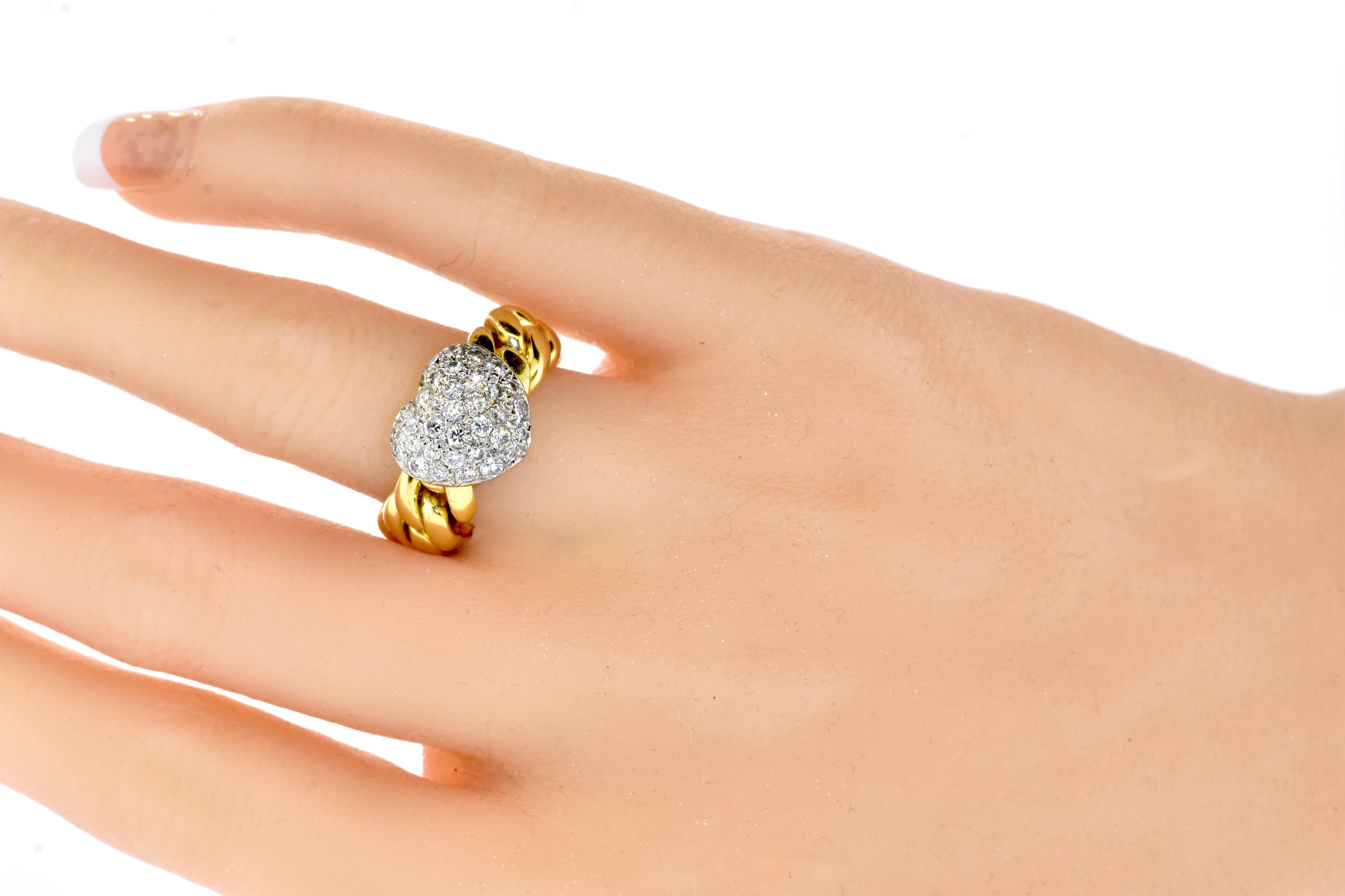 Valente Milano, bague contemporaine en or jaune 18 carats et platine pavé de diamants à motif de cœur en vente 2