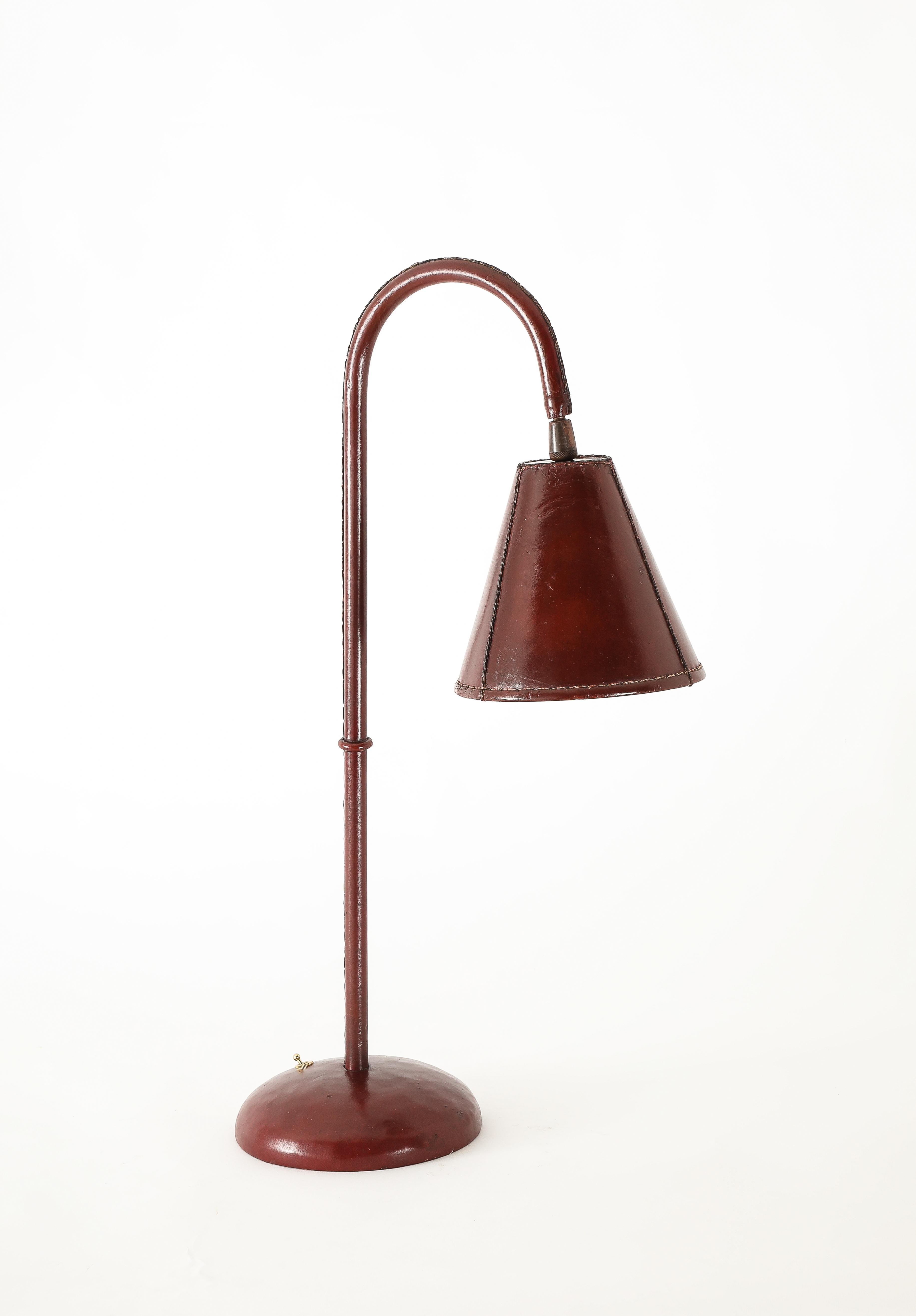 Valenti Desk Lamp in Burgundy Leather, Spain 1960's For Sale 1