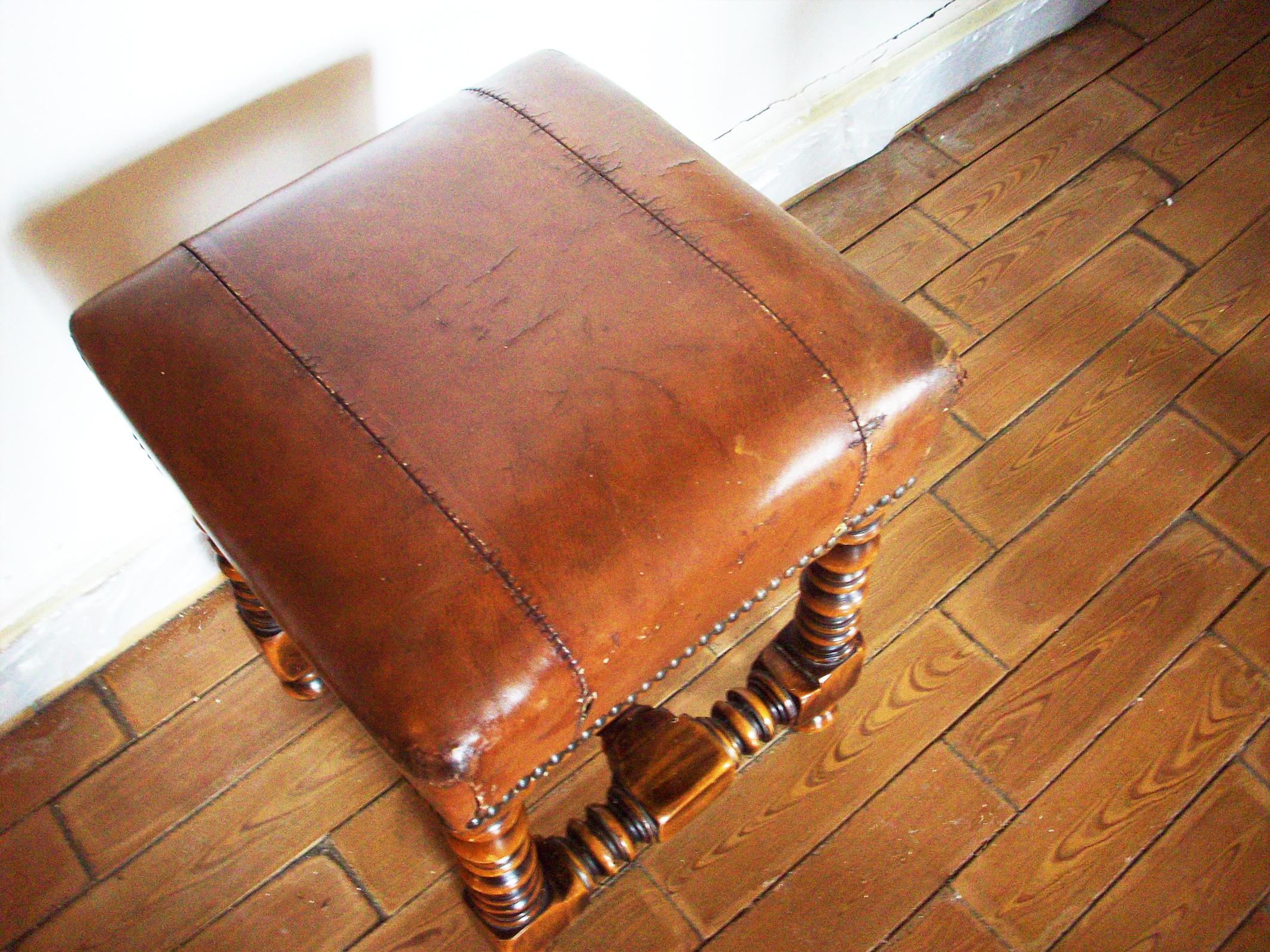 20th Century  Stool Camel Leather Walnut  Footrest Louis XIII Style Valenti, Barcelona, Spain For Sale