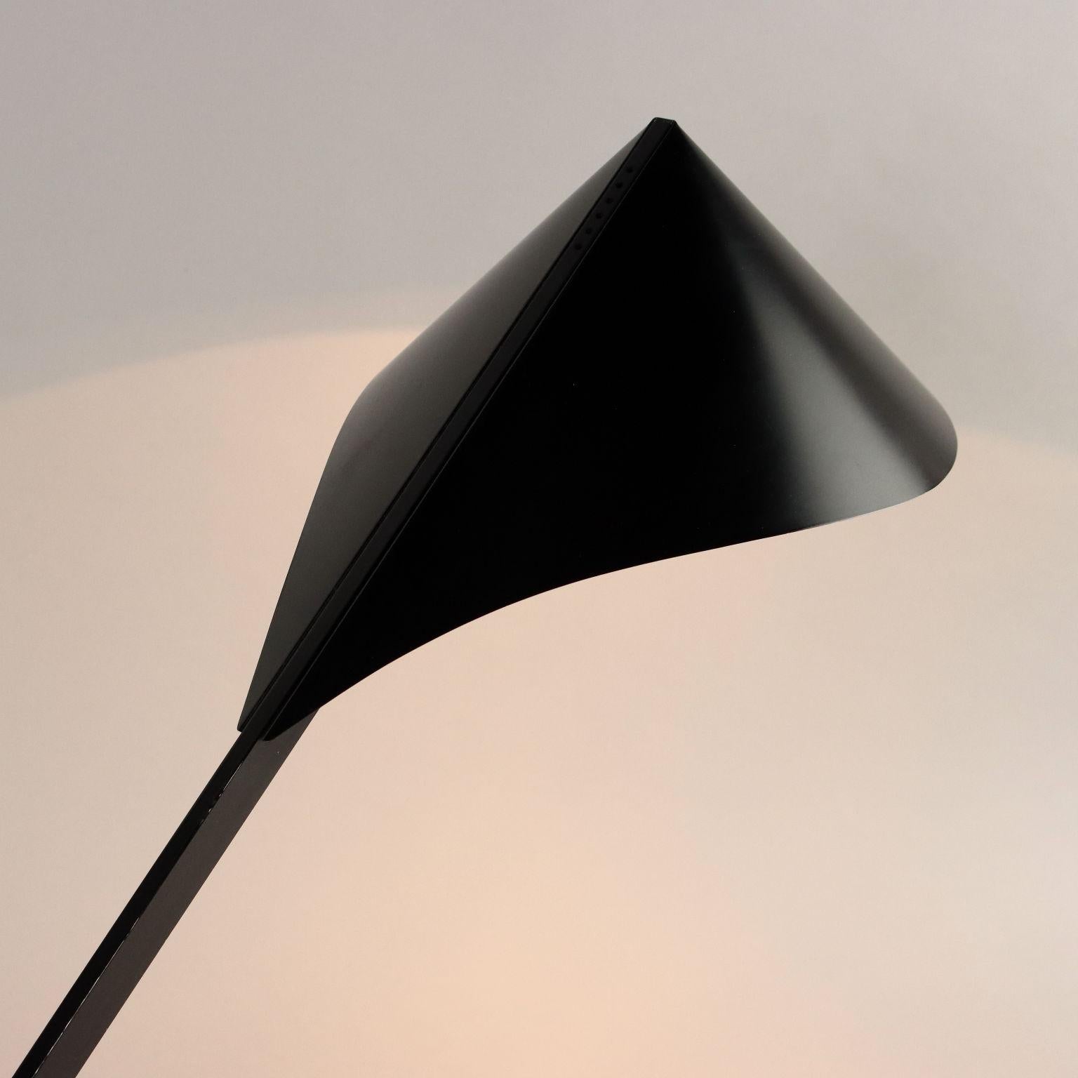 Valenti Luce Alobella Lampada da Tavolo Design G. Pasotto Vintage anni '80 In condizioni buone in vendita a Milano, IT