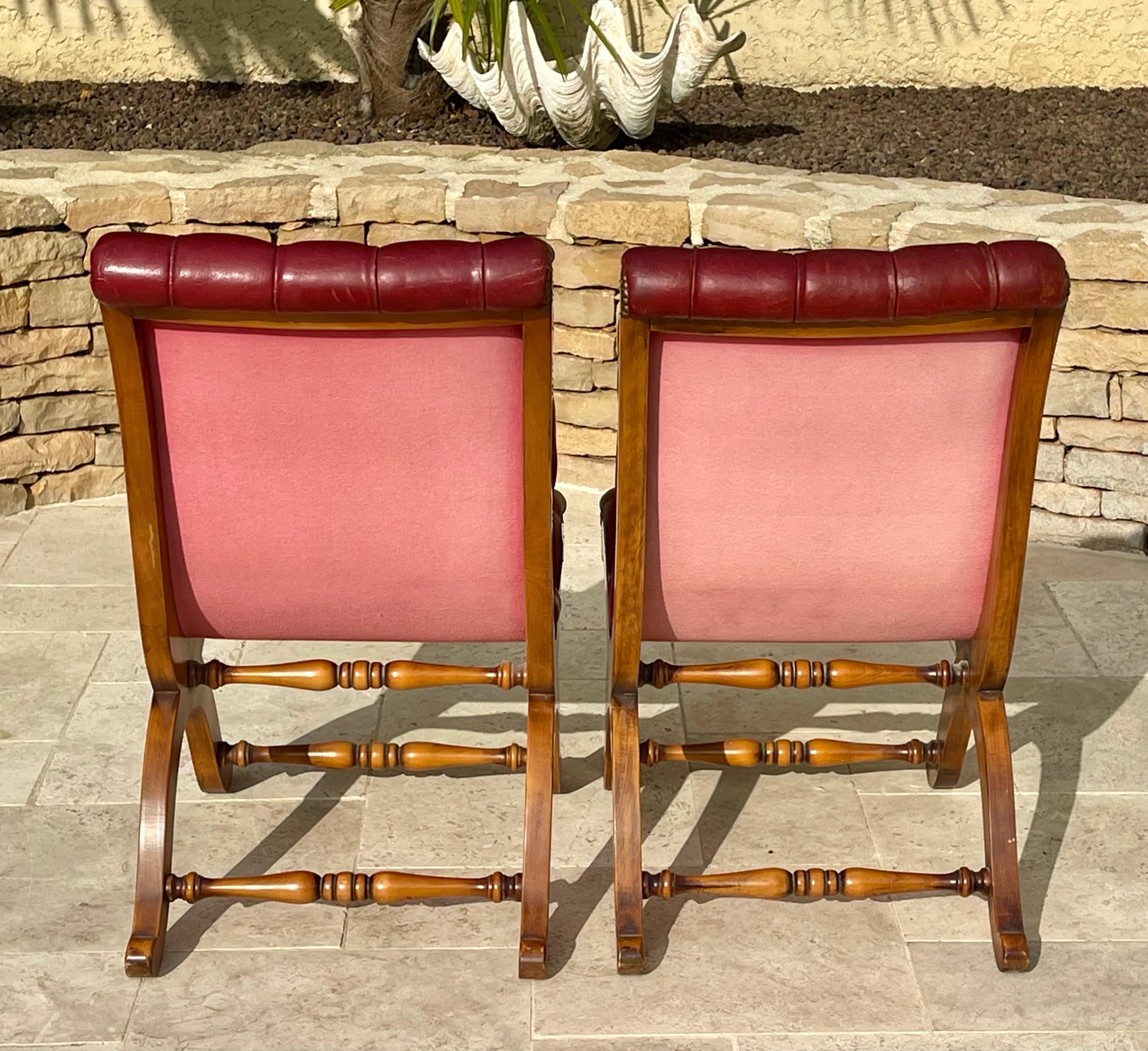 Valenti - Paire de chaises à pantoufles en vente 5