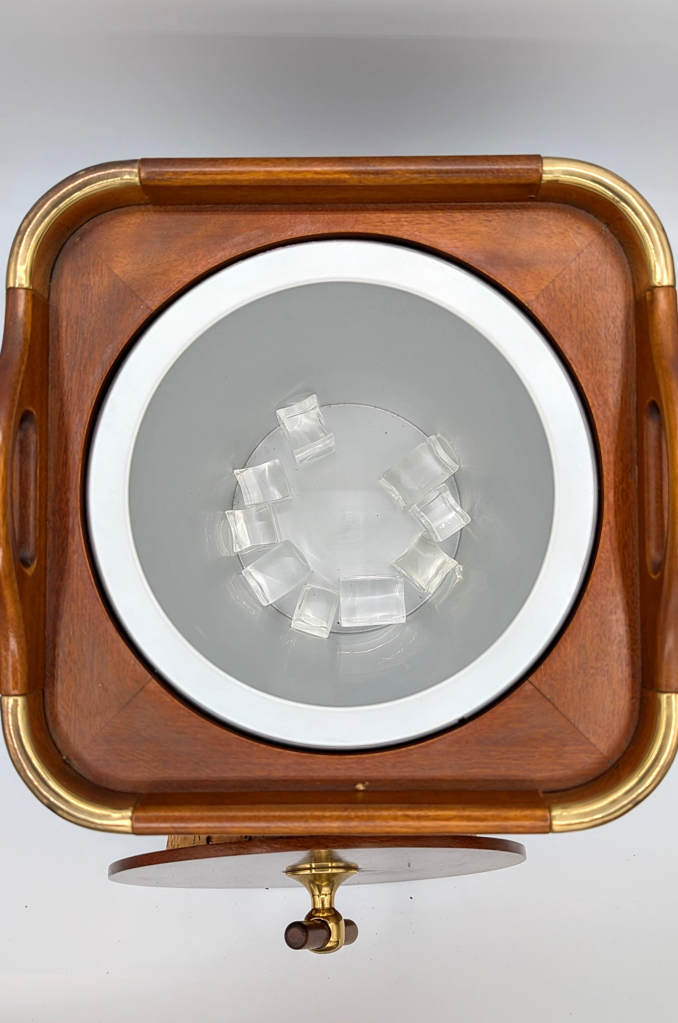 20th Century Valenti Spain 1970s Modernist Wood and Brass Ice Bucket Champagne Cooler For Sale