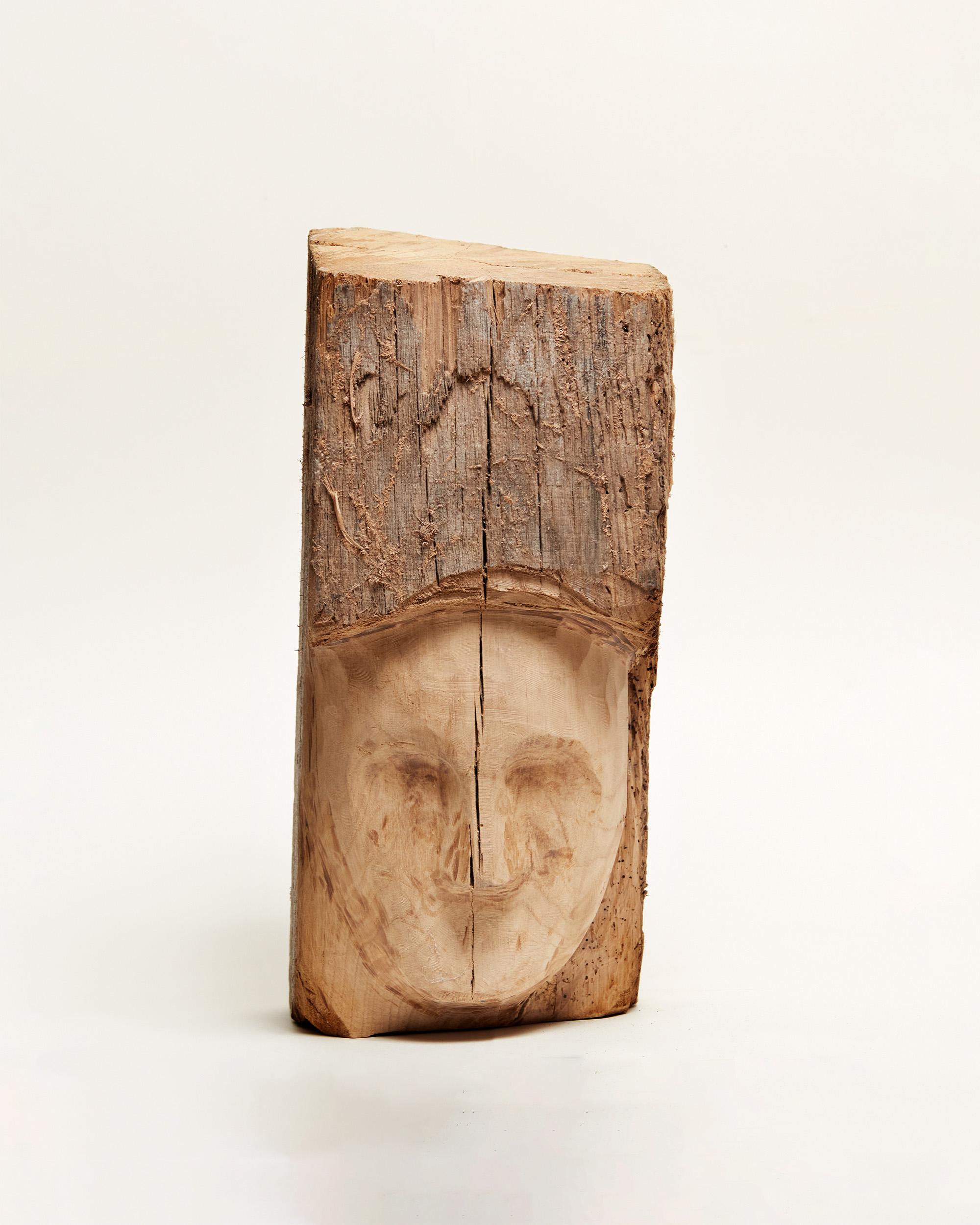 Valentin Abad Figurative Sculpture - Portrait 2 - Wood portrait sculpture