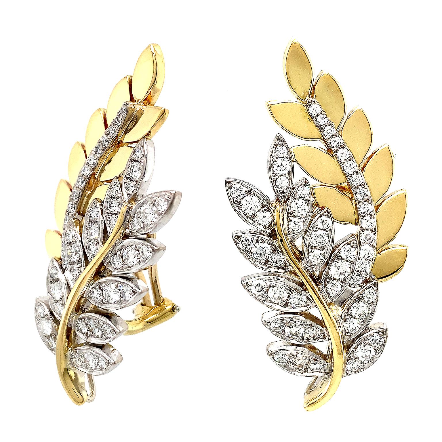 18k Palladium and Yellow Gold Olympia Diamond Leaf Motif Earrings In New Condition For Sale In New York, NY