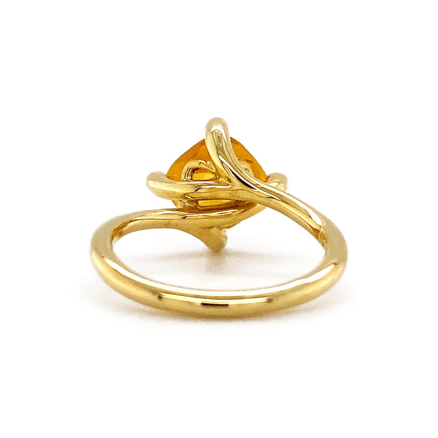 18 Karat Gelbgold Diamant Checkerboard Citrin Twist Ring (Moderne) im Angebot