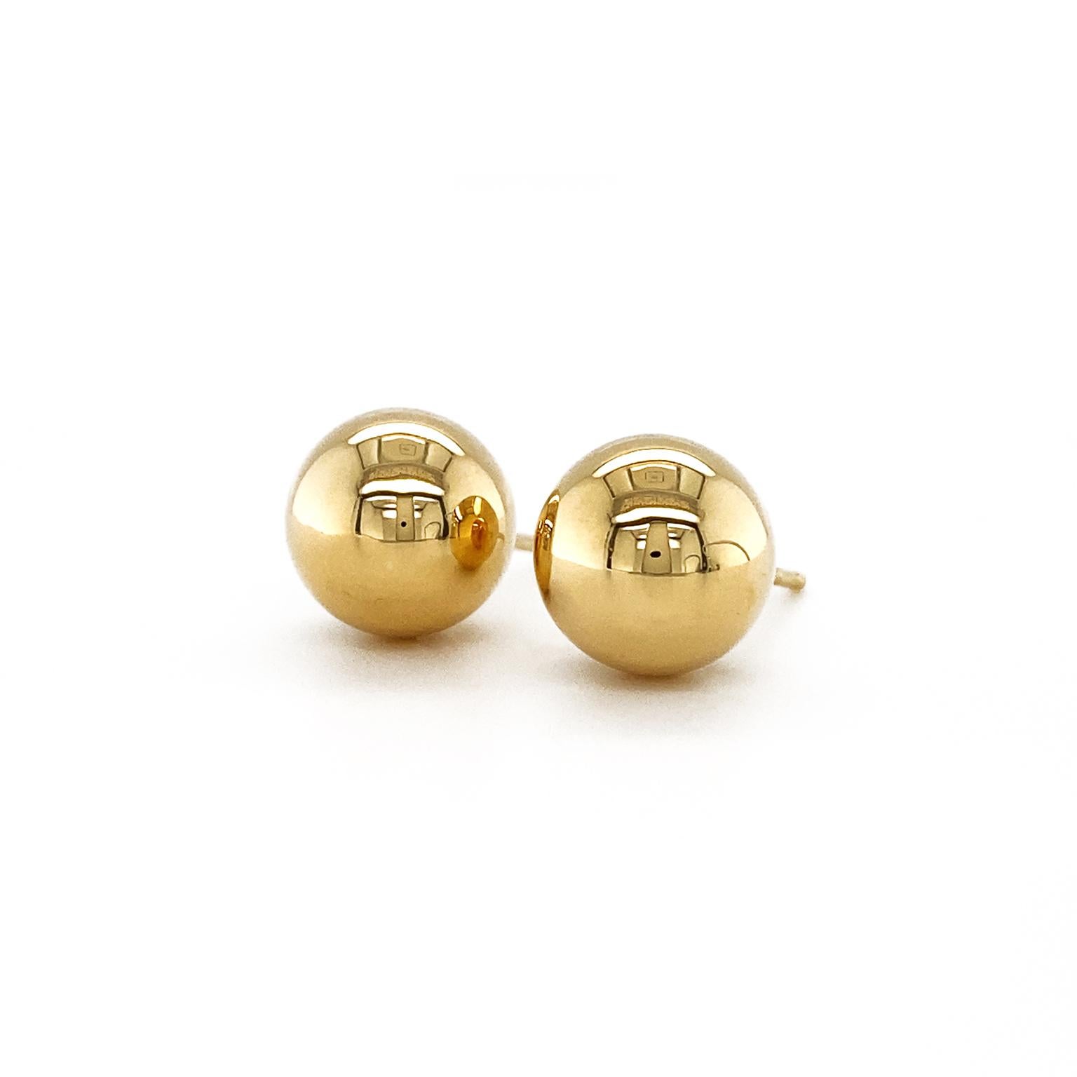 Valentin Magro Ball Stud Earrings in Yellow Gold In New Condition In New York, NY