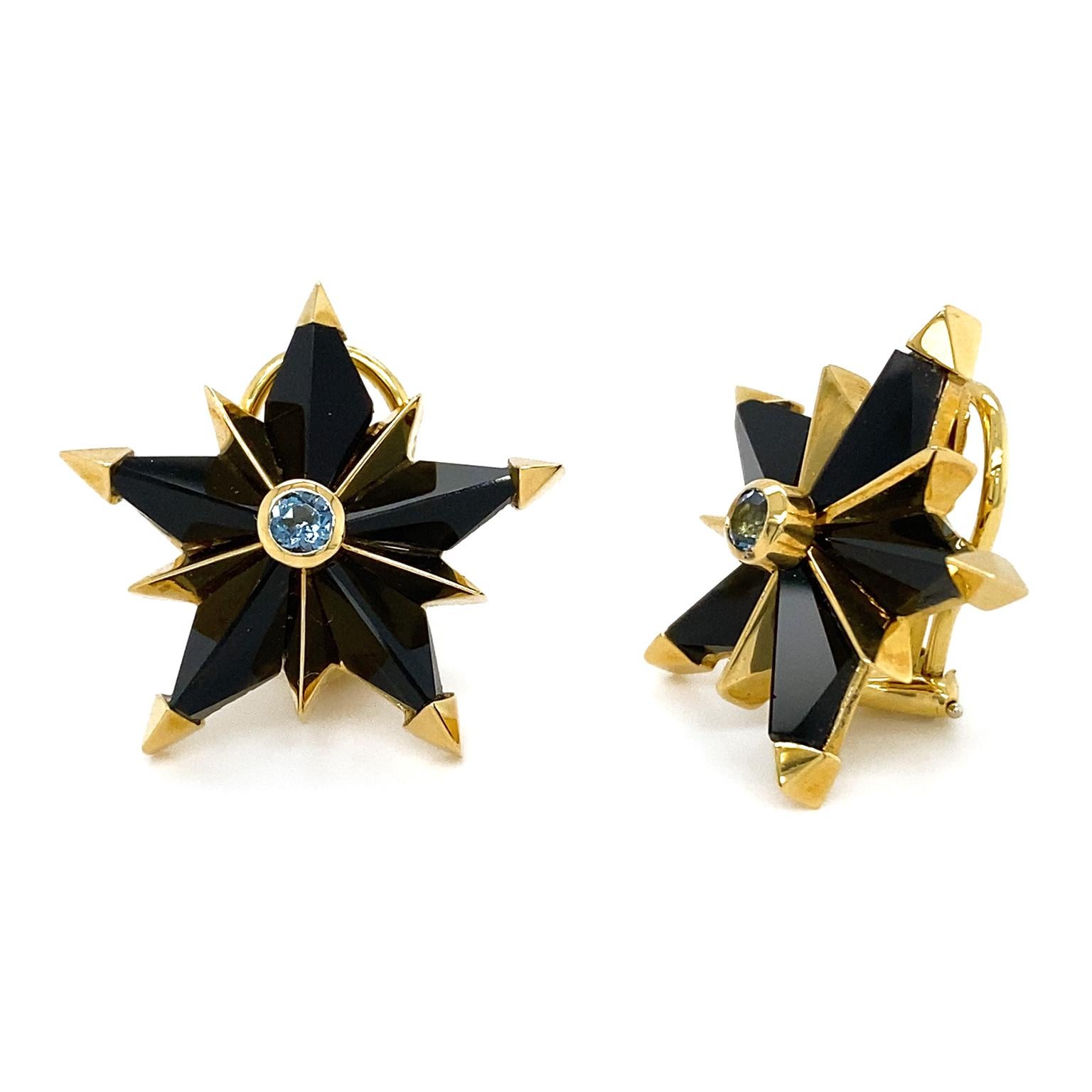 Ohrringe aus schwarzer Jade mit Stern-Aquamarin aus 18K Gelbgold (Zeitgenössisch) im Angebot