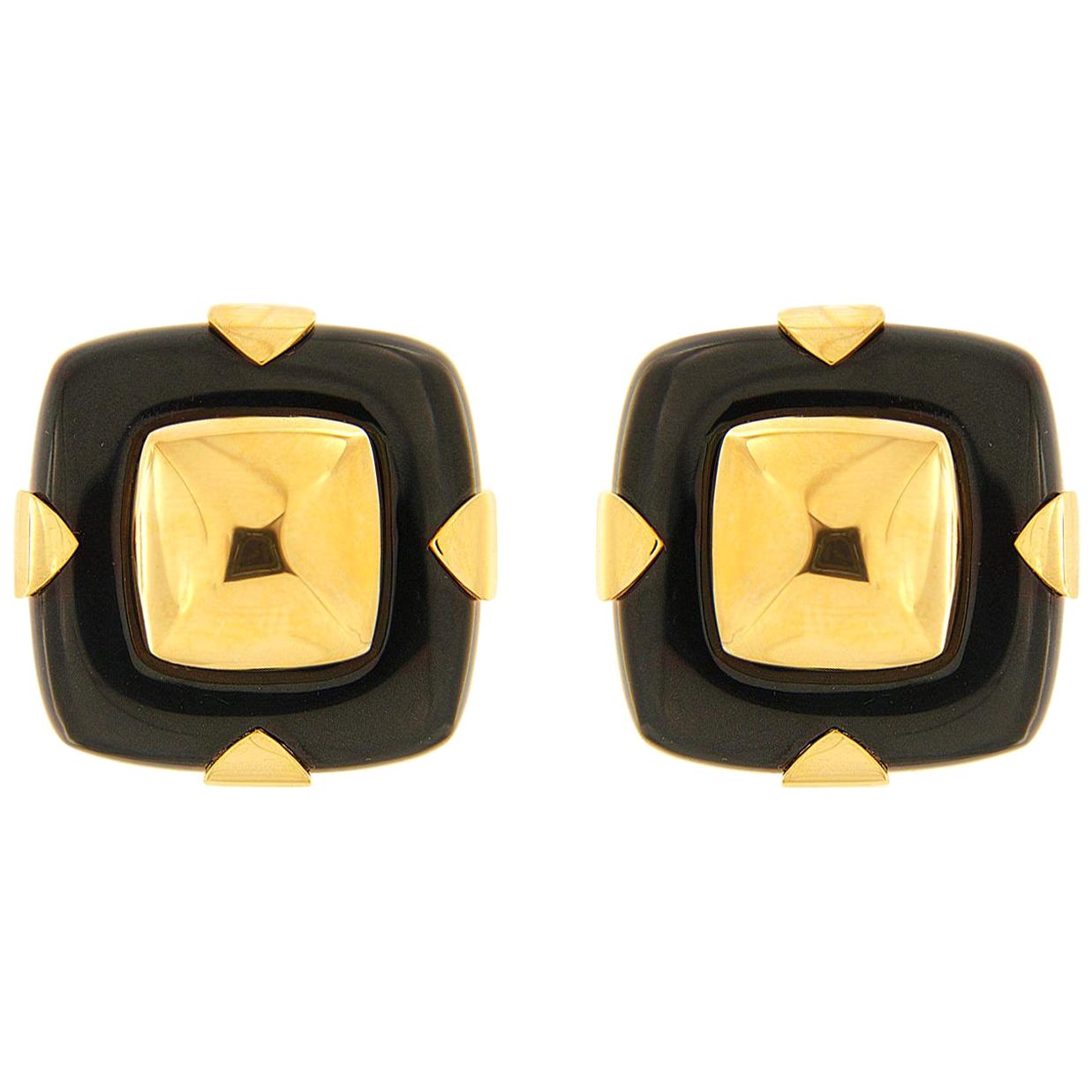 Black Jade Cushion 18K Yellow Gold Clip-on Earrings For Sale