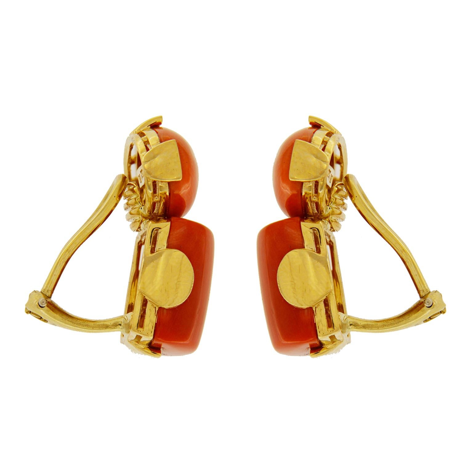 Oval Cut Valentin Magro Coral 18 Karat Yellow Gold Earrings