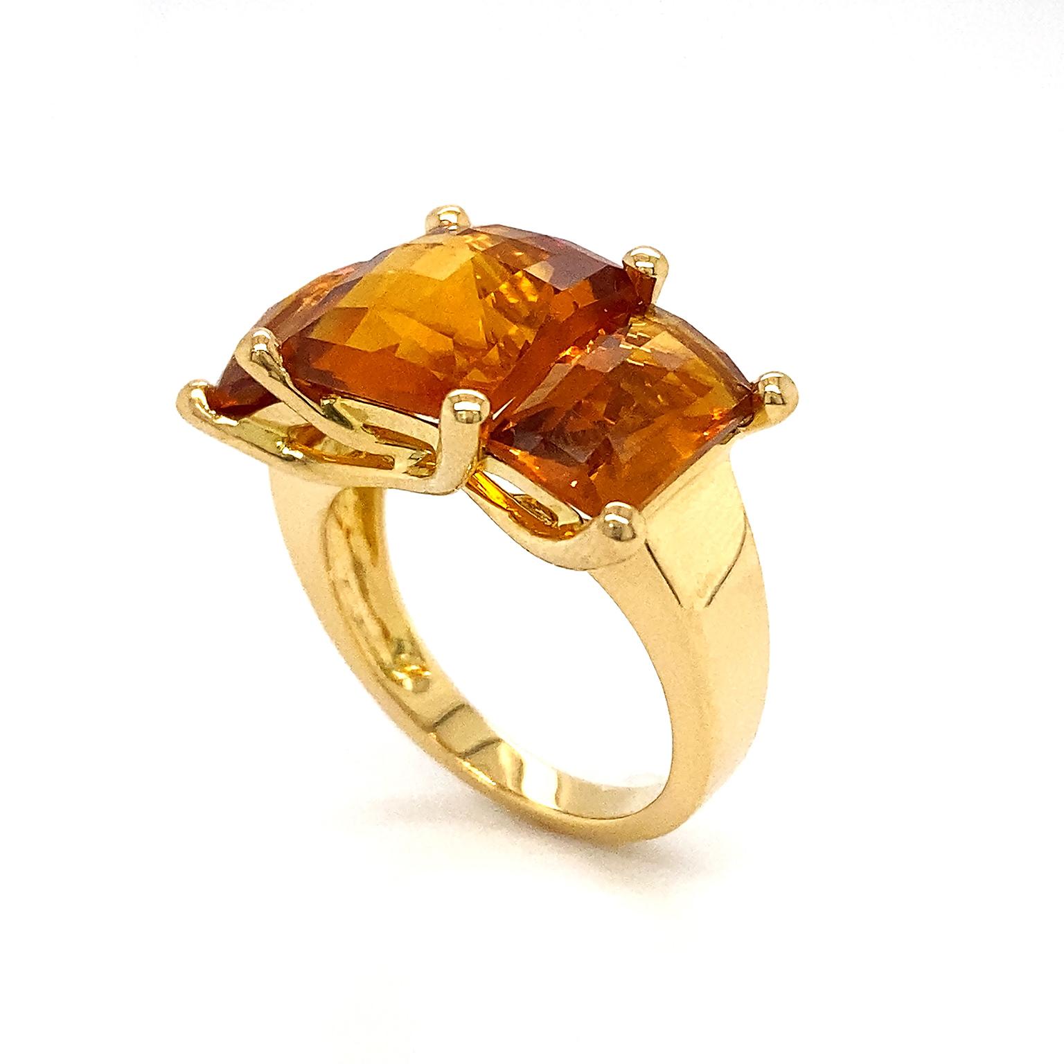 Madeira Citrin Drei Stein 18K Gelbgold Ring aus Gelbgold im Zustand „Neu“ im Angebot in New York, NY