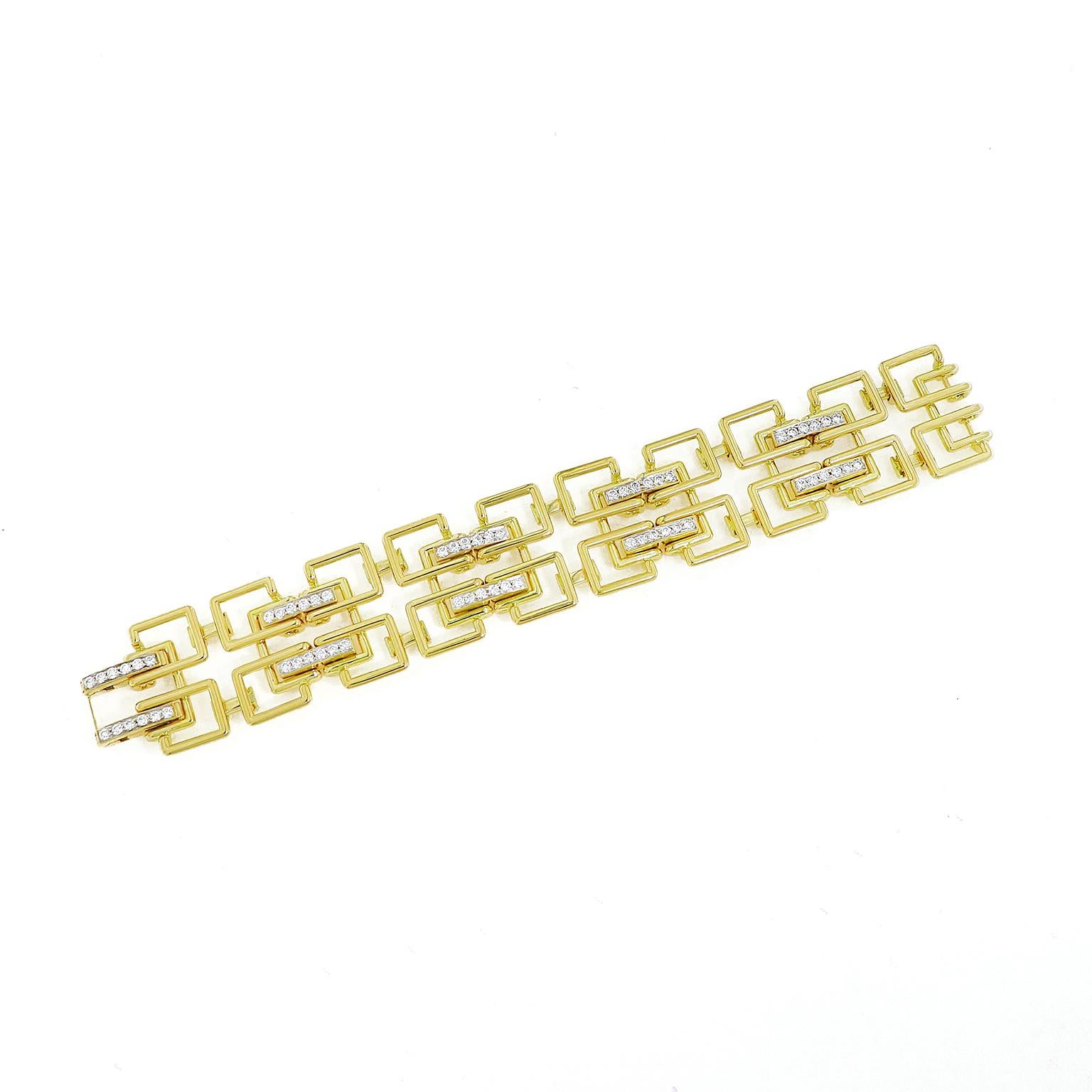 Taille ronde Bracelet à maillons carrés en or jaune 18K et diamants en vente