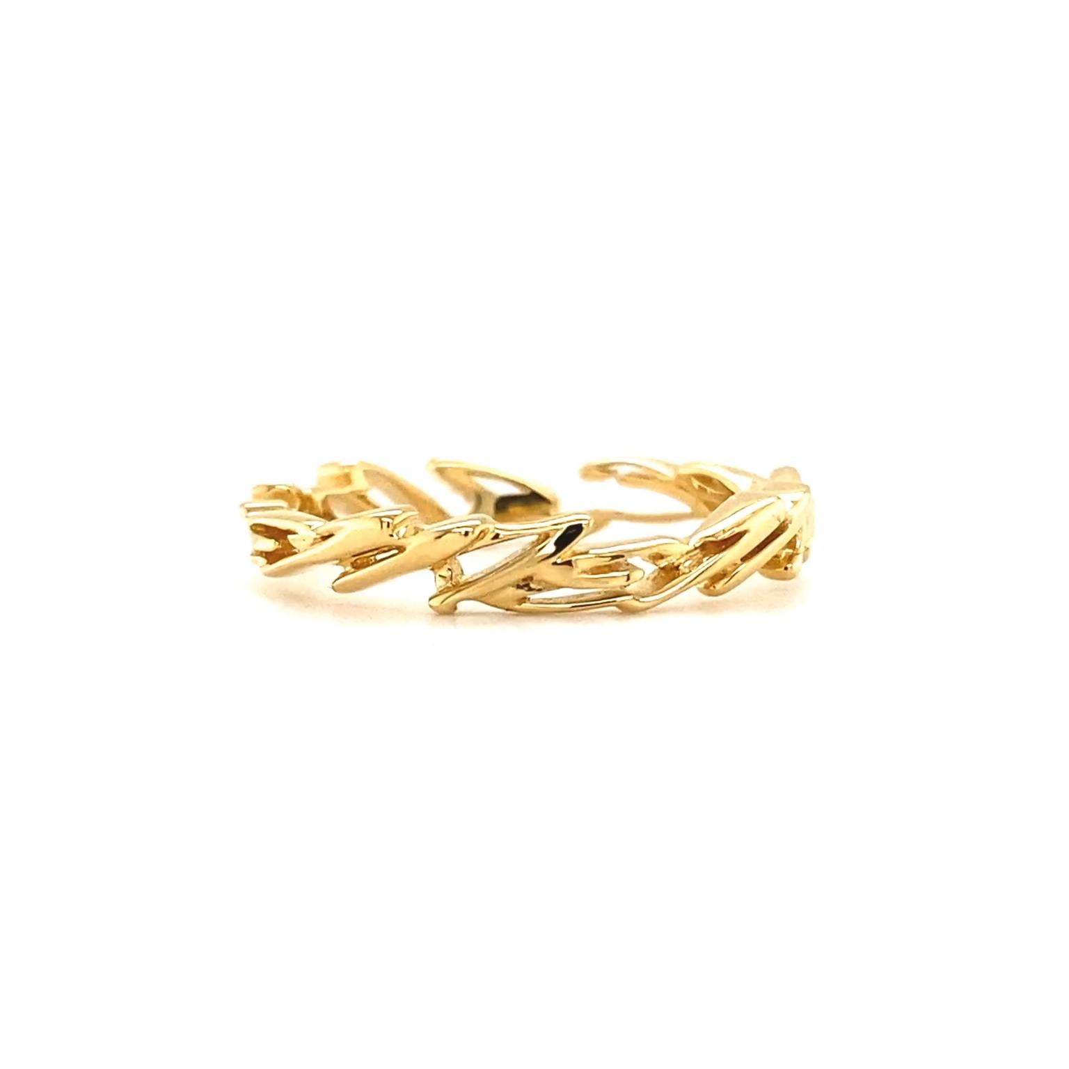 18K Yellow Gold Letter I Love Me More Ring In New Condition For Sale In New York, NY