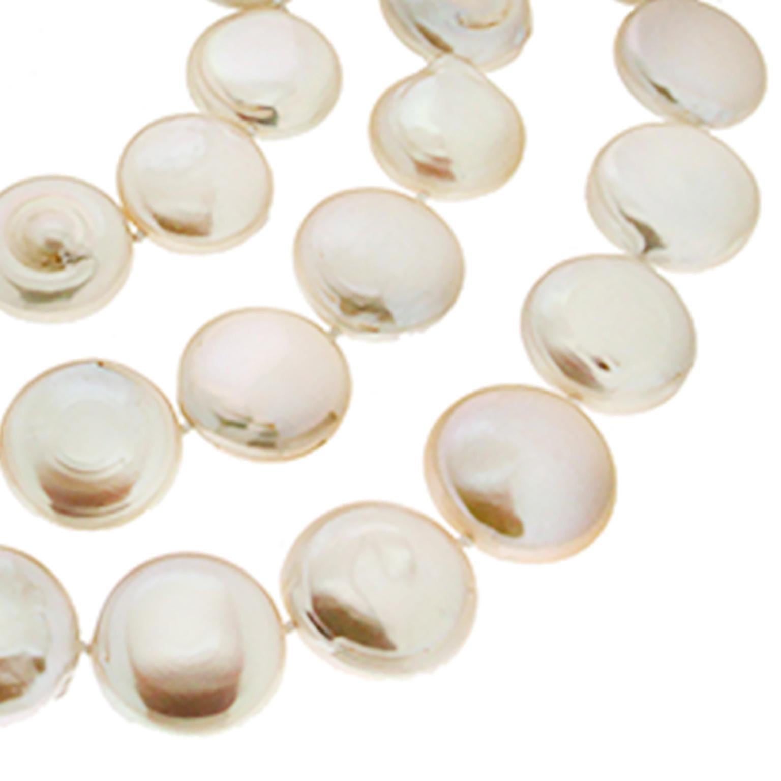 Freshwater Coin Pearl 18K Yellow Gold Necklace In New Condition For Sale In New York, NY
