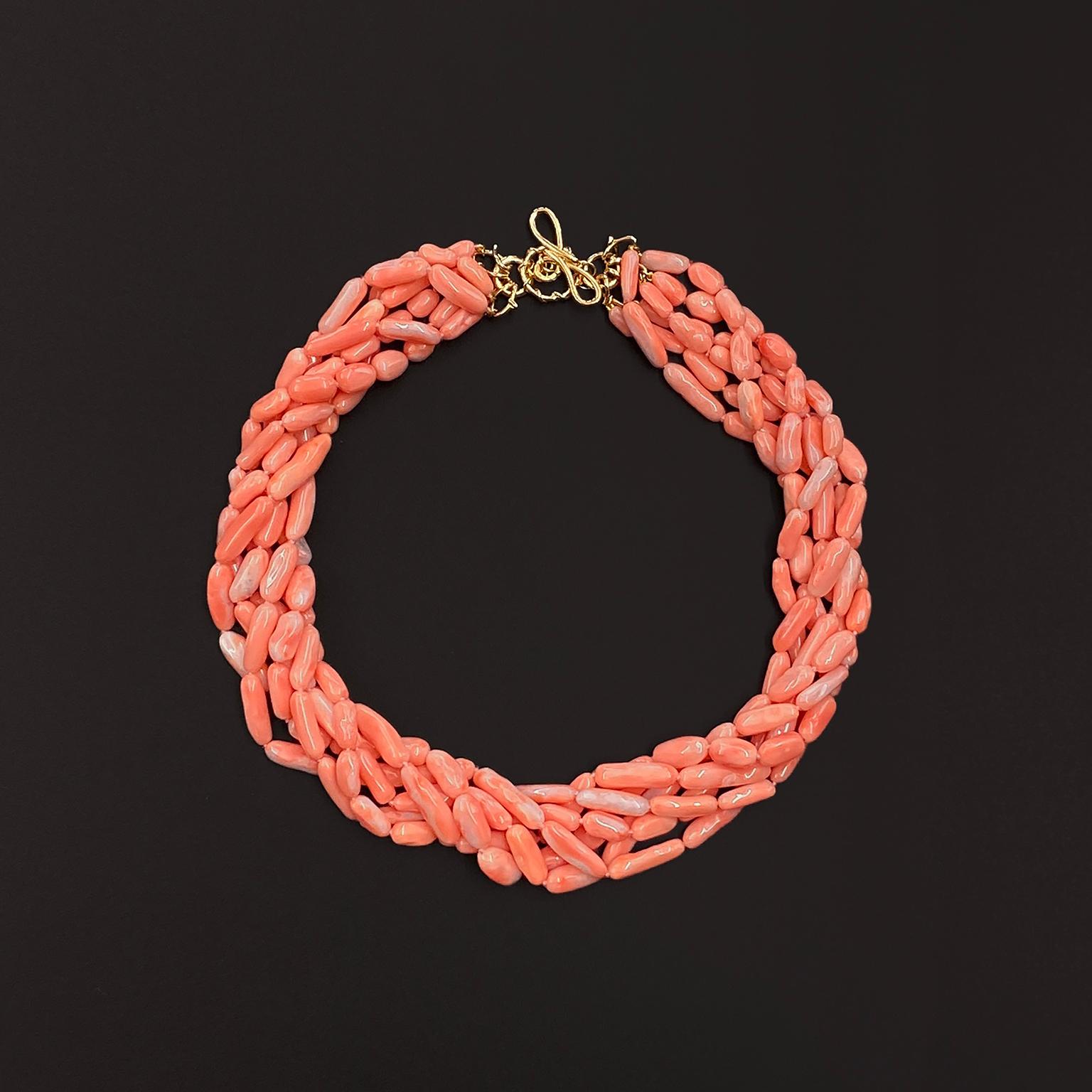 Engelshaut Koralle Sechs Stränge 18K Gelbgold Halskette (Perle) im Angebot