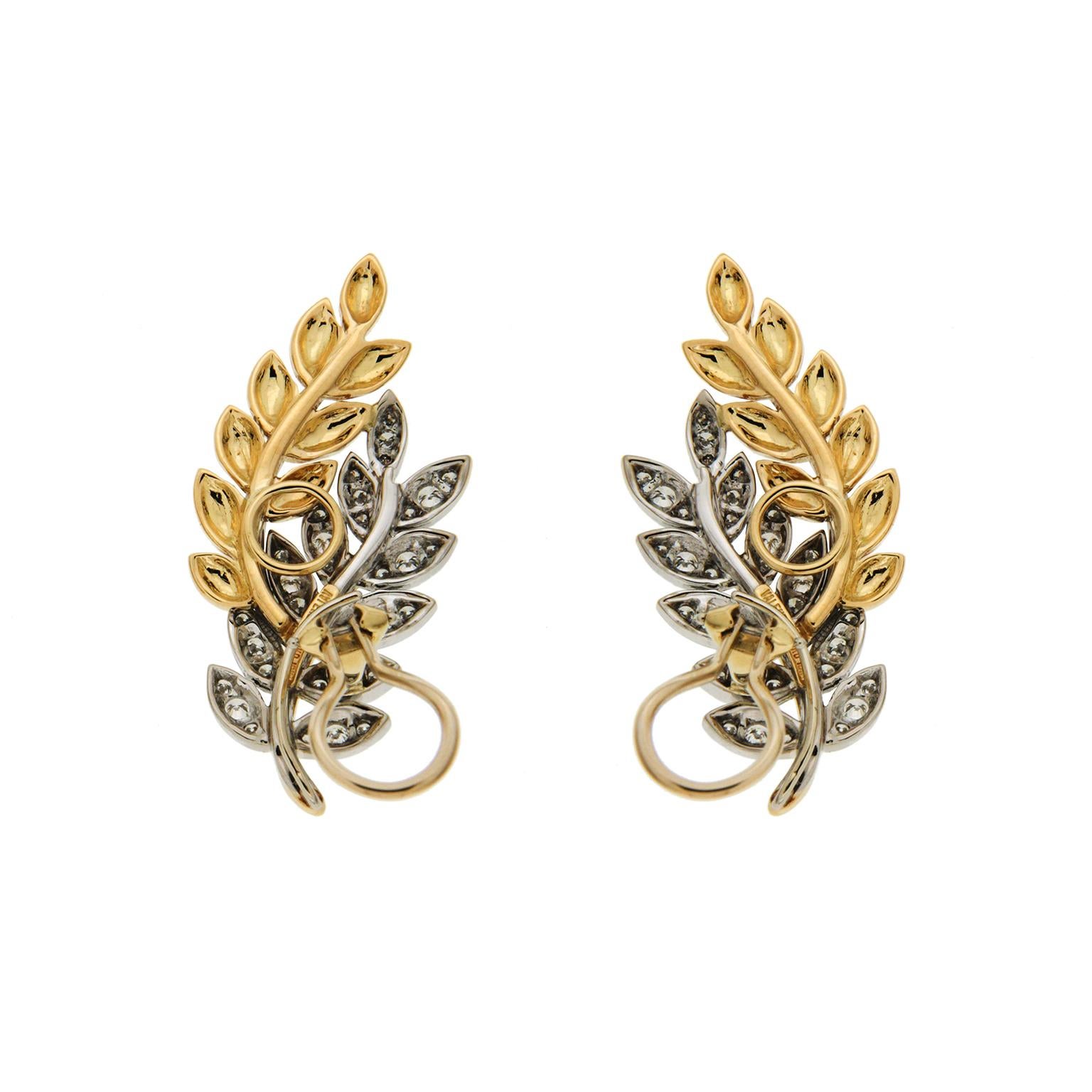 Taille ronde Boucles d'oreilles Olympia Leaf en or jaune 18K et diamants en vente