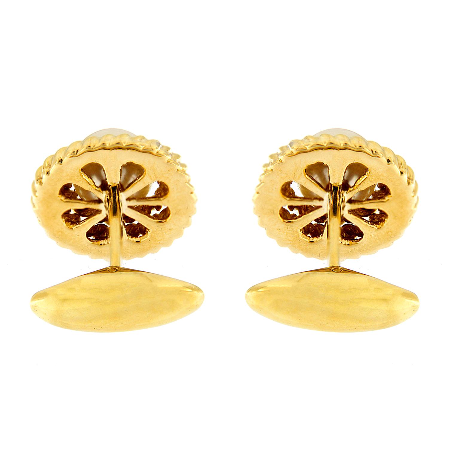 Women's or Men's 18K Yellow Gold Coil and Pearl Cufflinks For Sale