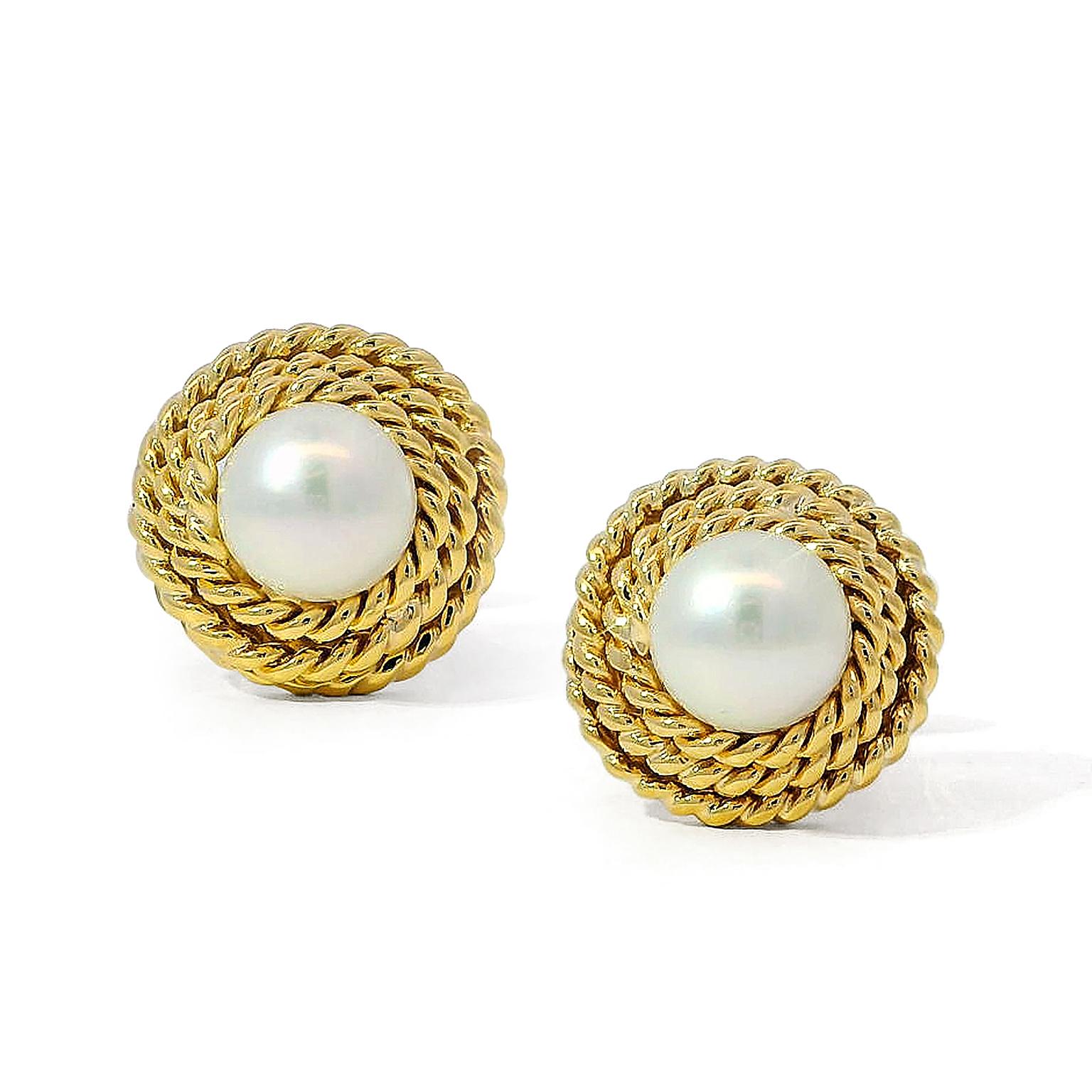 18K Yellow Gold Coil and Pearl Cufflinks For Sale 1