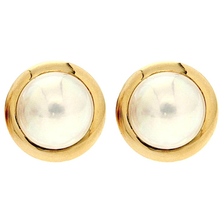 Valentin Magro Round Mabe Pearl Earrings with Gold Rims For Sale at 1stDibs