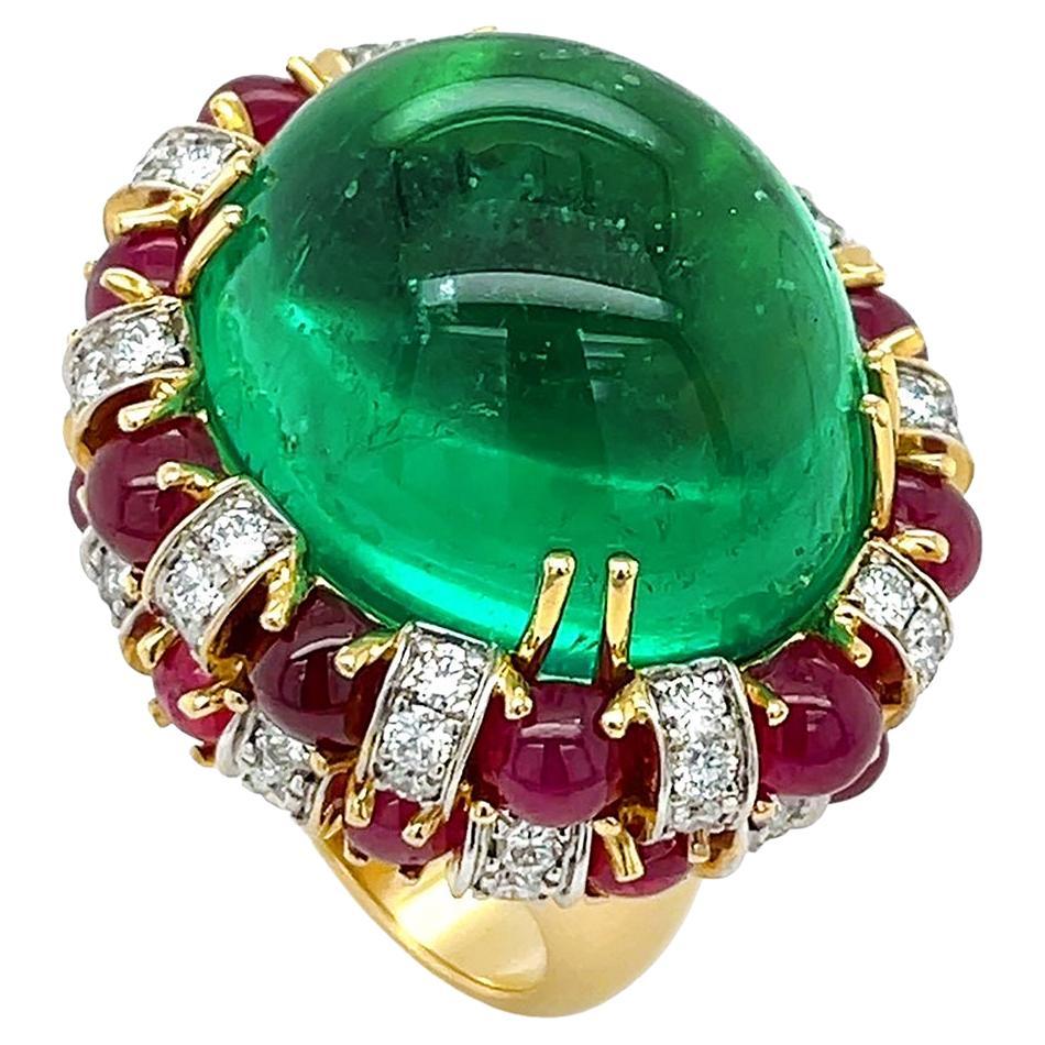 Cabochon Colombian Emerald, Ruby and Diamond 18K Yellow Gold Ring For Sale