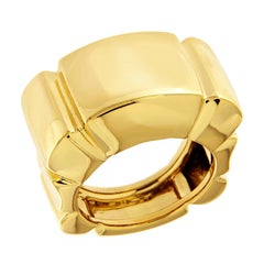 Valentin Magro Shrimp Ring in 18 Karat Yellow Gold