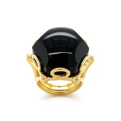 Hexagon Cabochon Onyx 18K Yellow Gold Ring