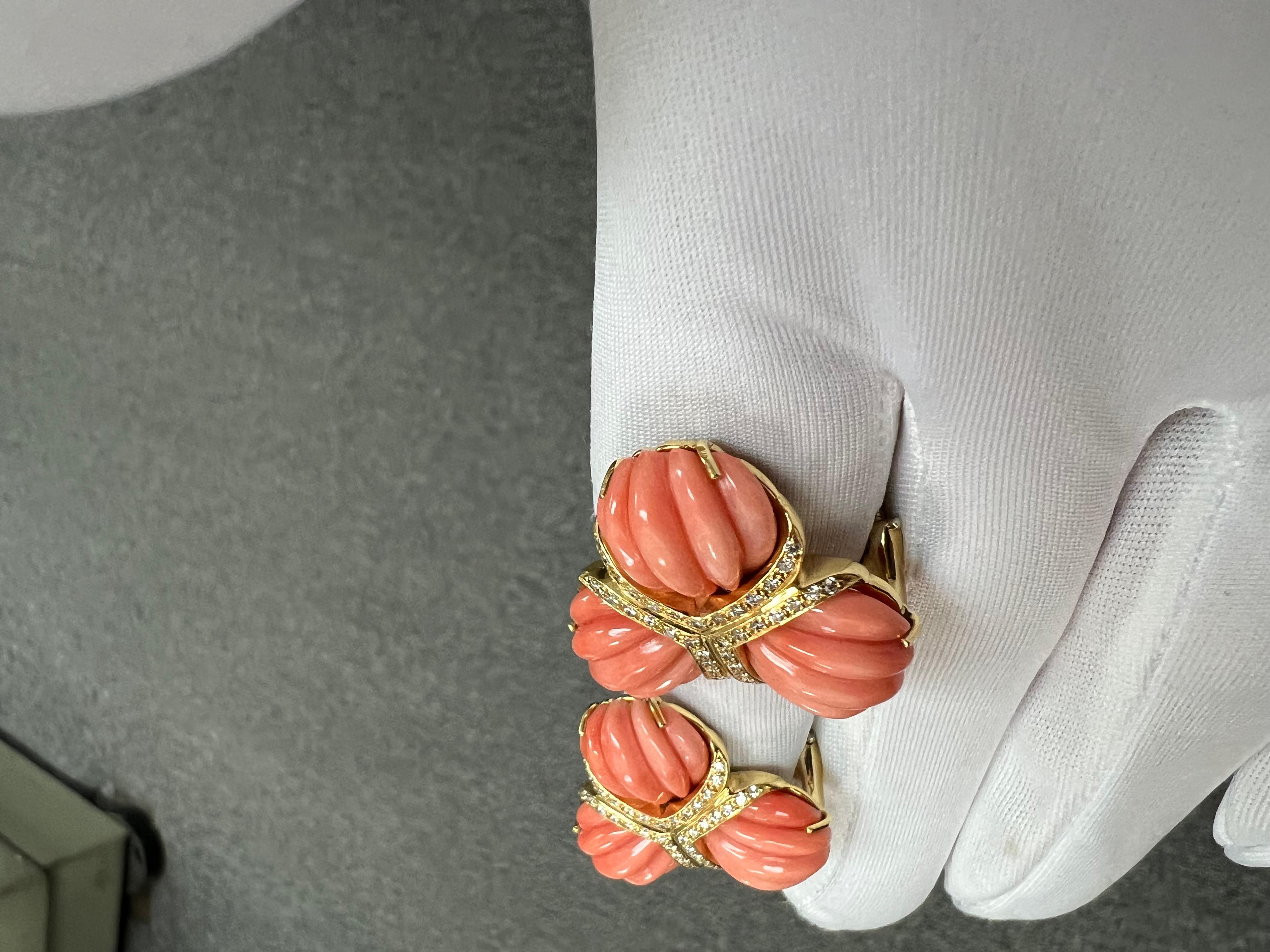 Pendientes de clip Valentin Magro Triple Coral Diamante Oro Amarillo 18k en venta 1