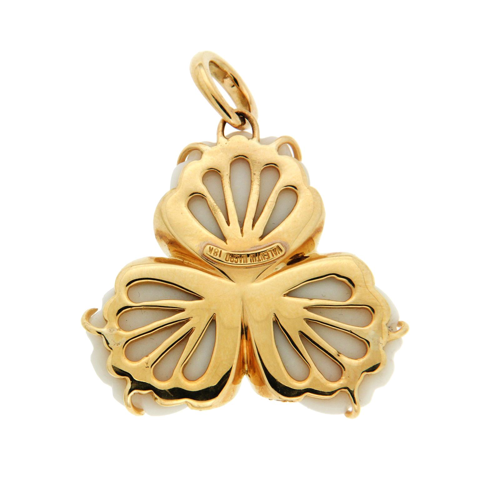 Brilliant Cut Valentin Magro Triple Fan Hand Carved Cocolon Cacholong Diamond Gold Pendant