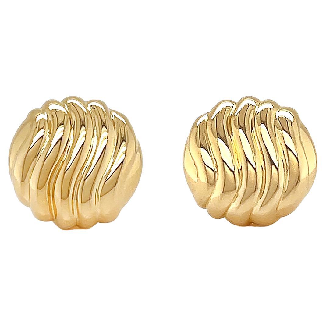 18K Yellow Gold Wavy Pattern Stud Earrings