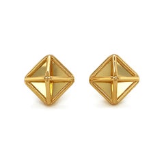 Pendientes piramidales de oro amarillo de 18 quilates