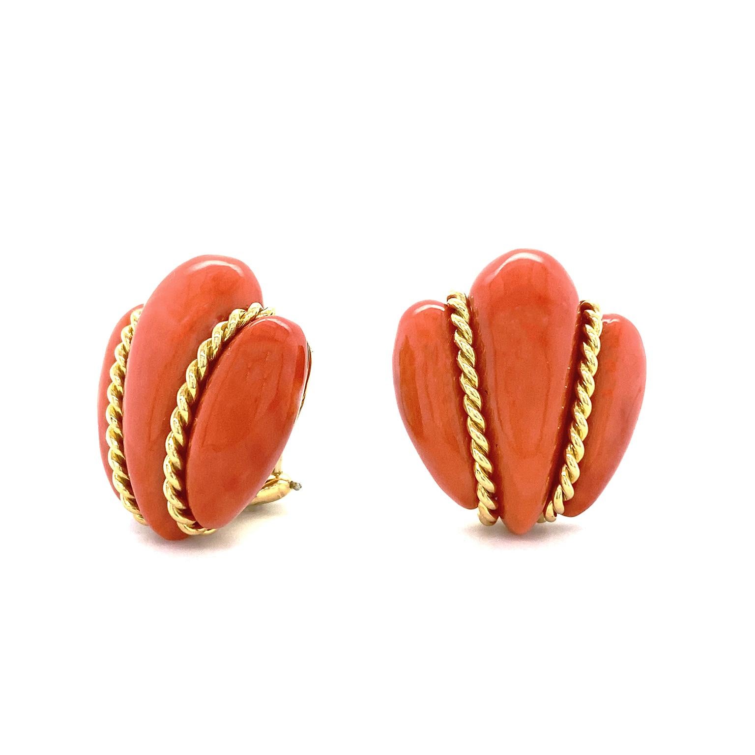18K Yellow Gold Rope Red Coral Bee Earrings In New Condition In New York, NY