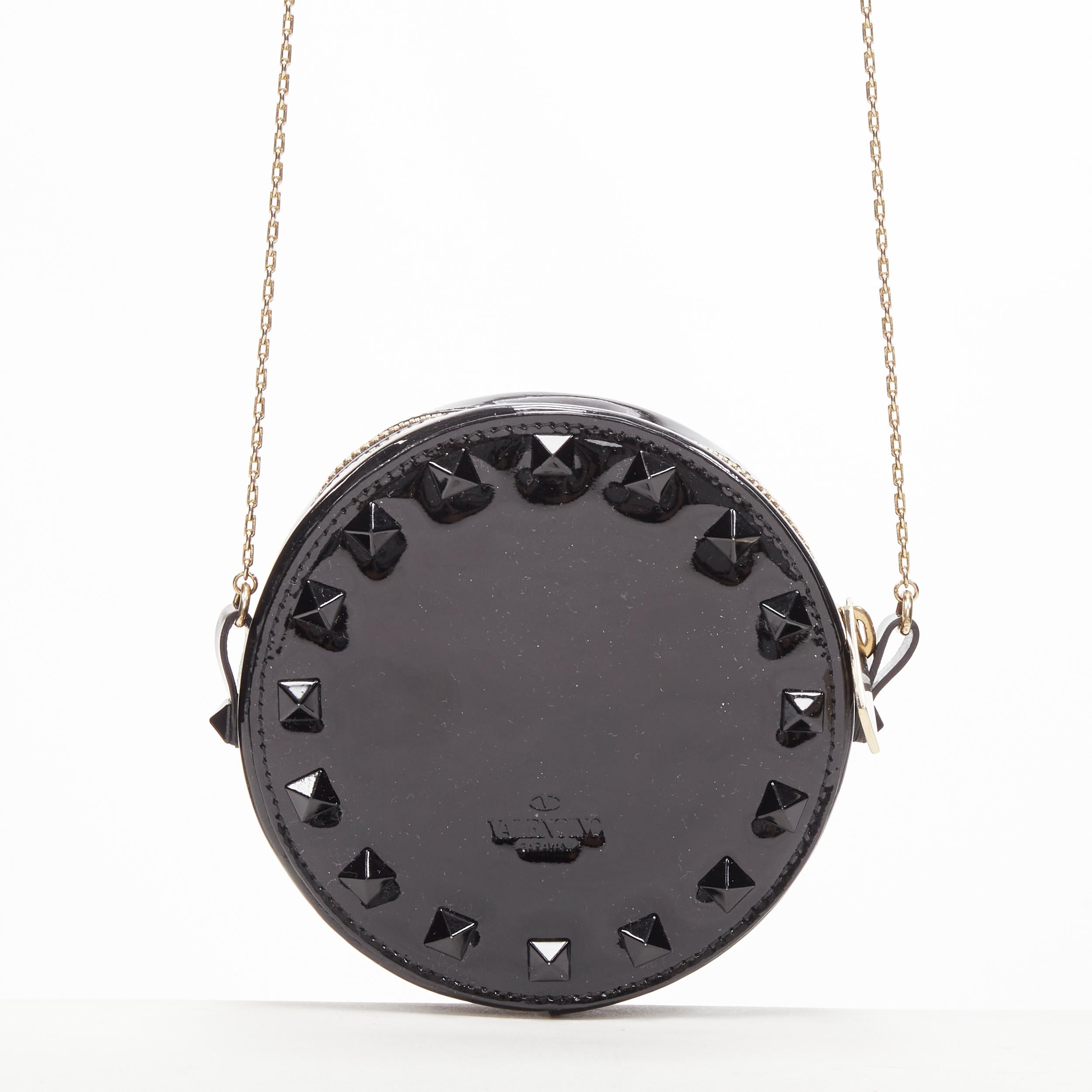 Black VALENTIN Rockstud black patent leather studded gold chain circle crossbody bag For Sale