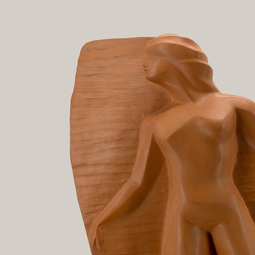 This terracotta sculpture was created in 1988 by Valentine Schlegel (1925-2021). This work, which comes directly from the artist’s personal collection, is the first of a series of eight pieces.

Signed “V. Schlegel”, dated “1988” and numbered