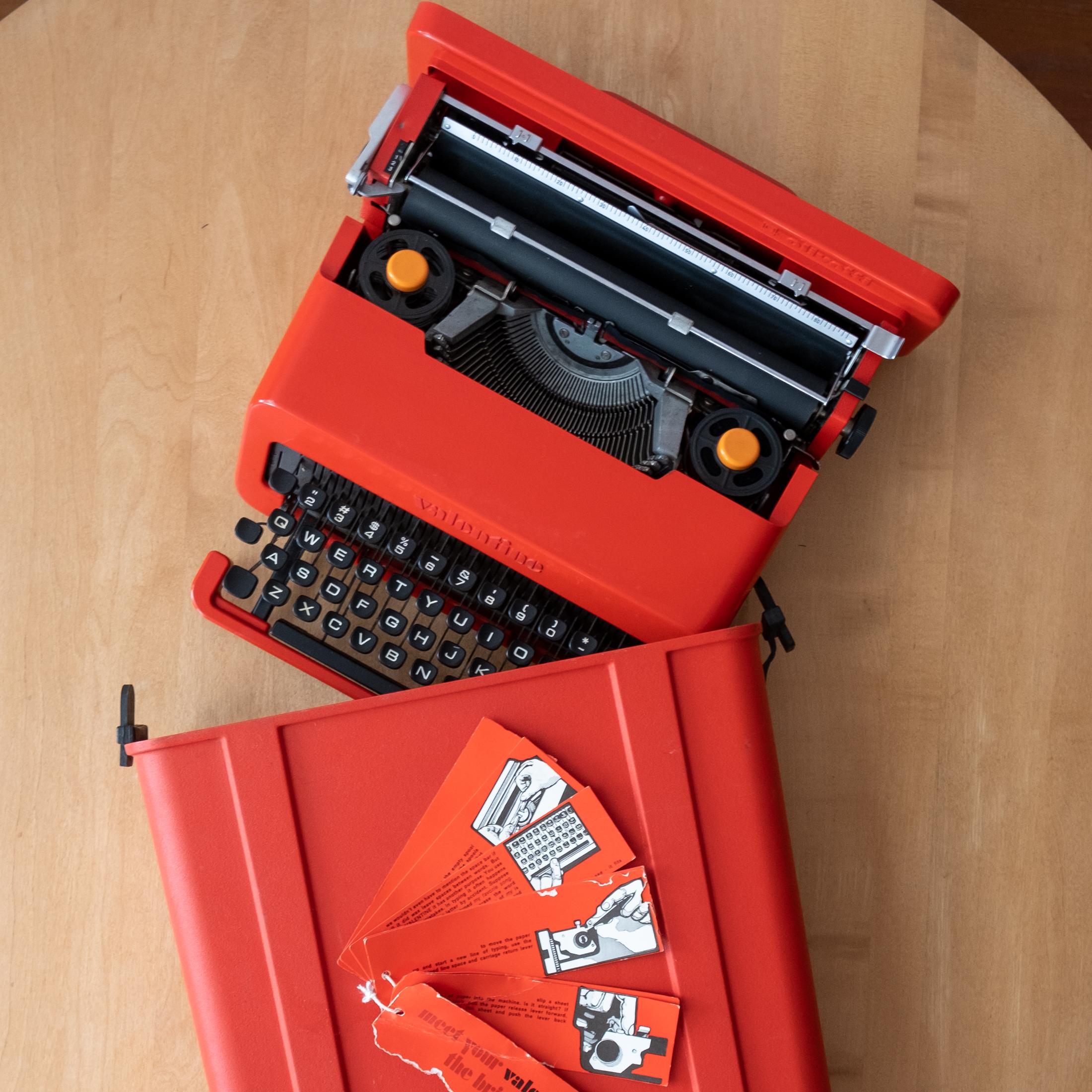 Olivetti valentine typewriter by Ettore Sottsass & Perry King, designed in 1968 for Olivetti. Very clean condition in perfect working order with a new ribbon. Recently serviced. 

Included with this icon of Industrial Design is a rare original