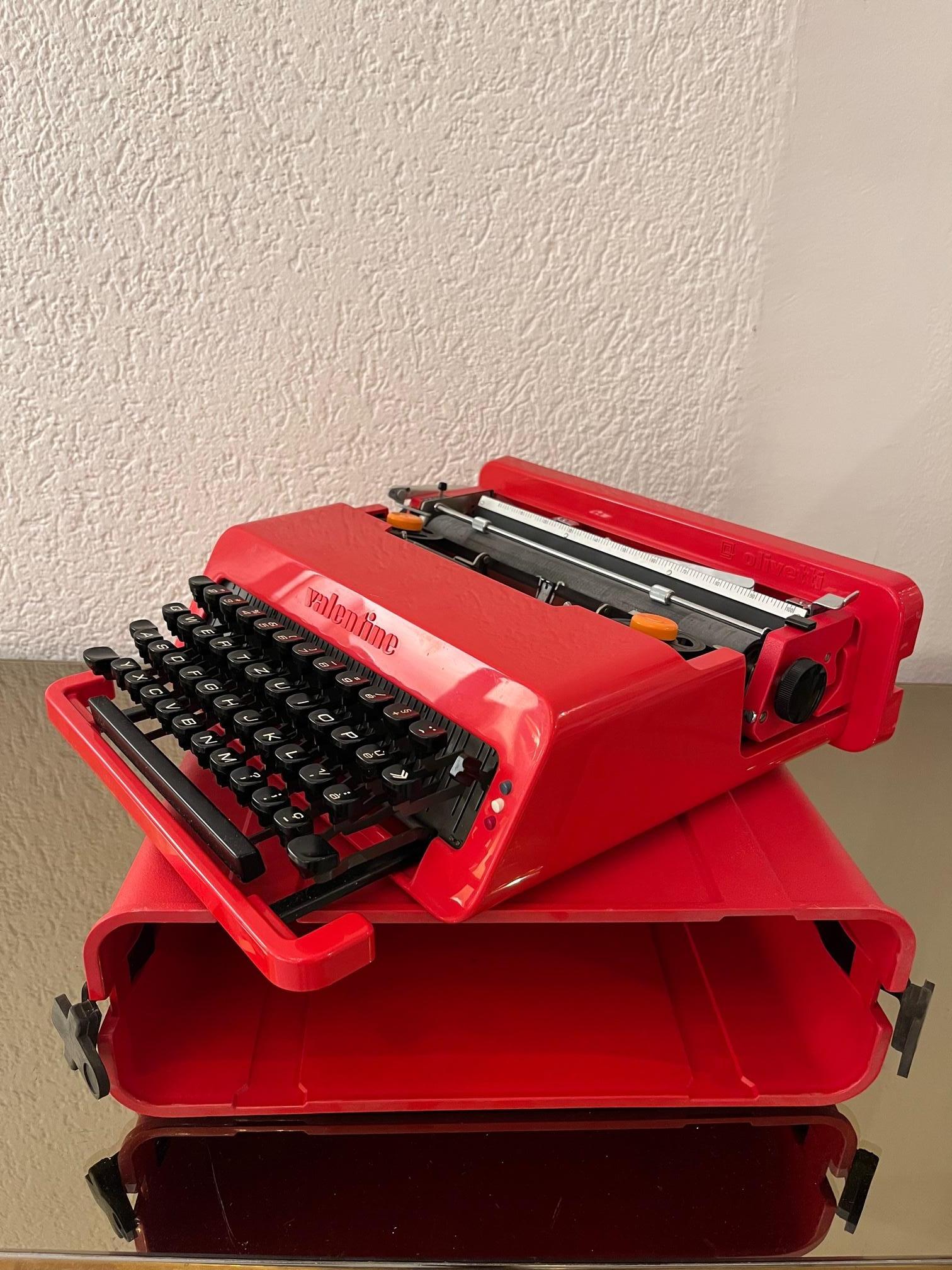 Vintage iconic Valentine typewriter designed by Ettore Sottsass and produced by Olivetti, Italy ca. 1960s
Very good working condition.
