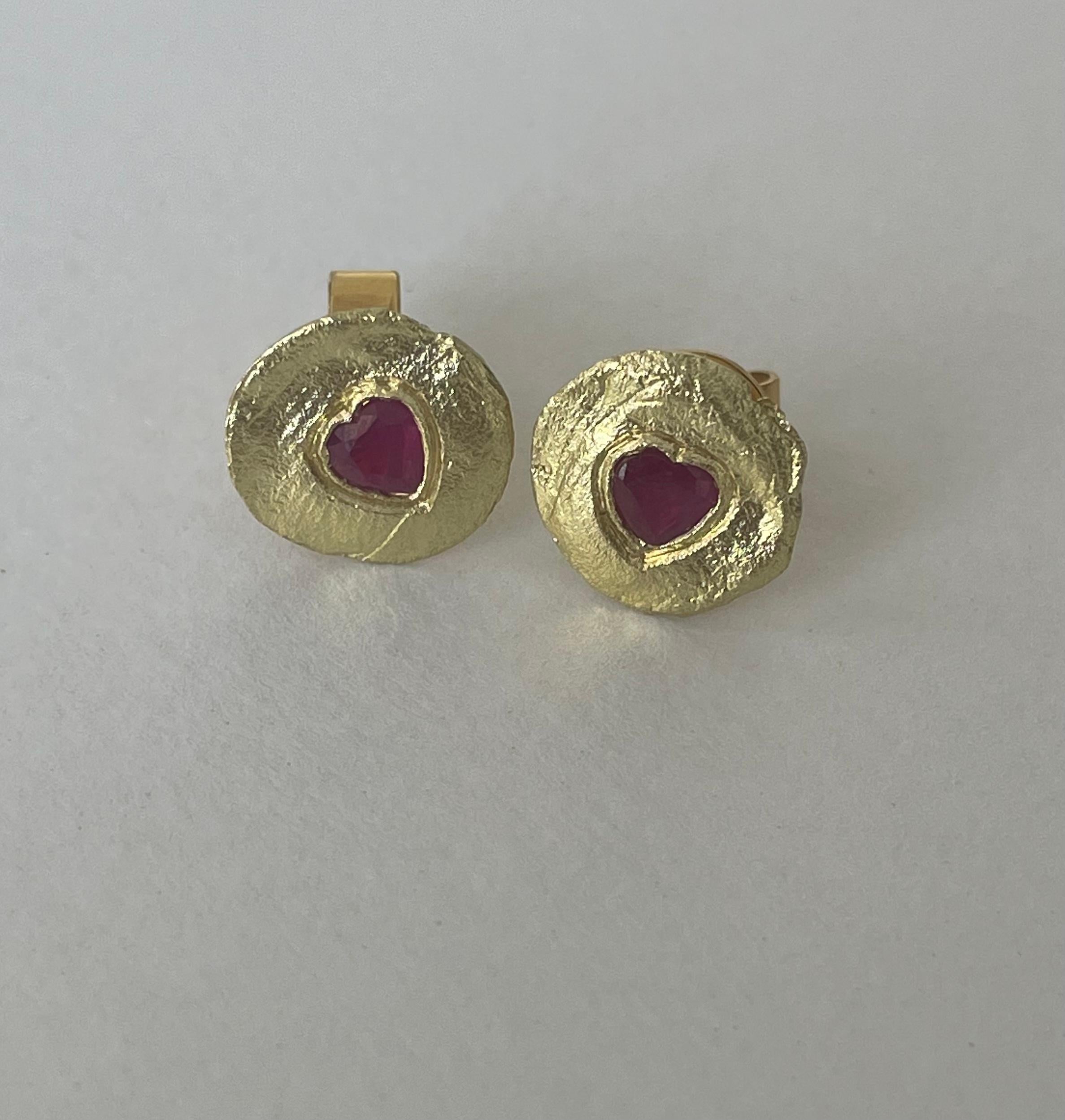 Brilliant Cut Valentine’s Disc Earrings with 18k gold Ruby stone. For Sale