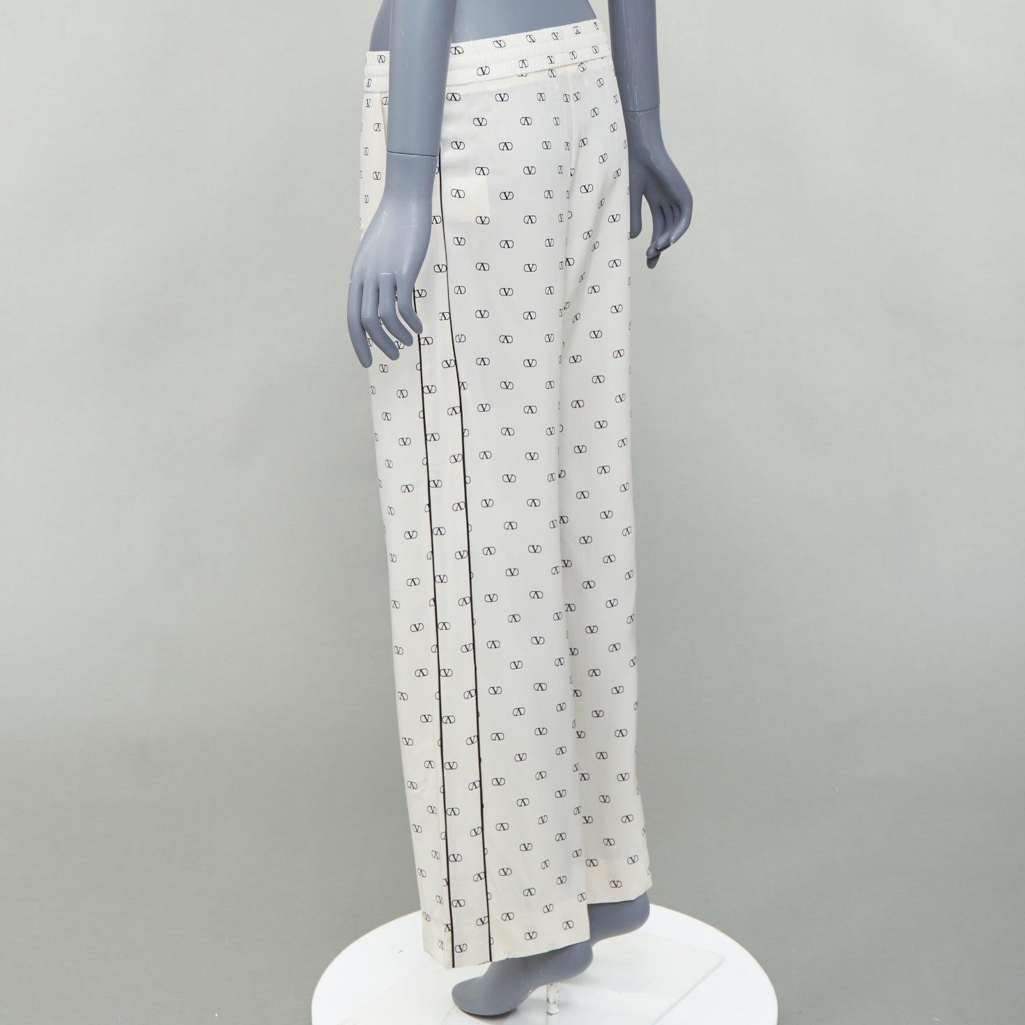 VALENTINO 100% silk cream V logo black trim pajama pants IT36 XXS For Sale 2