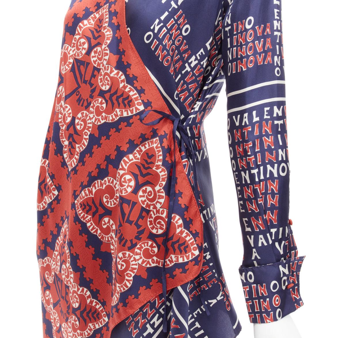 VALENTINO 100% silk navy red Archive Logo print wrap kimono shirt IT36 XXS For Sale 3