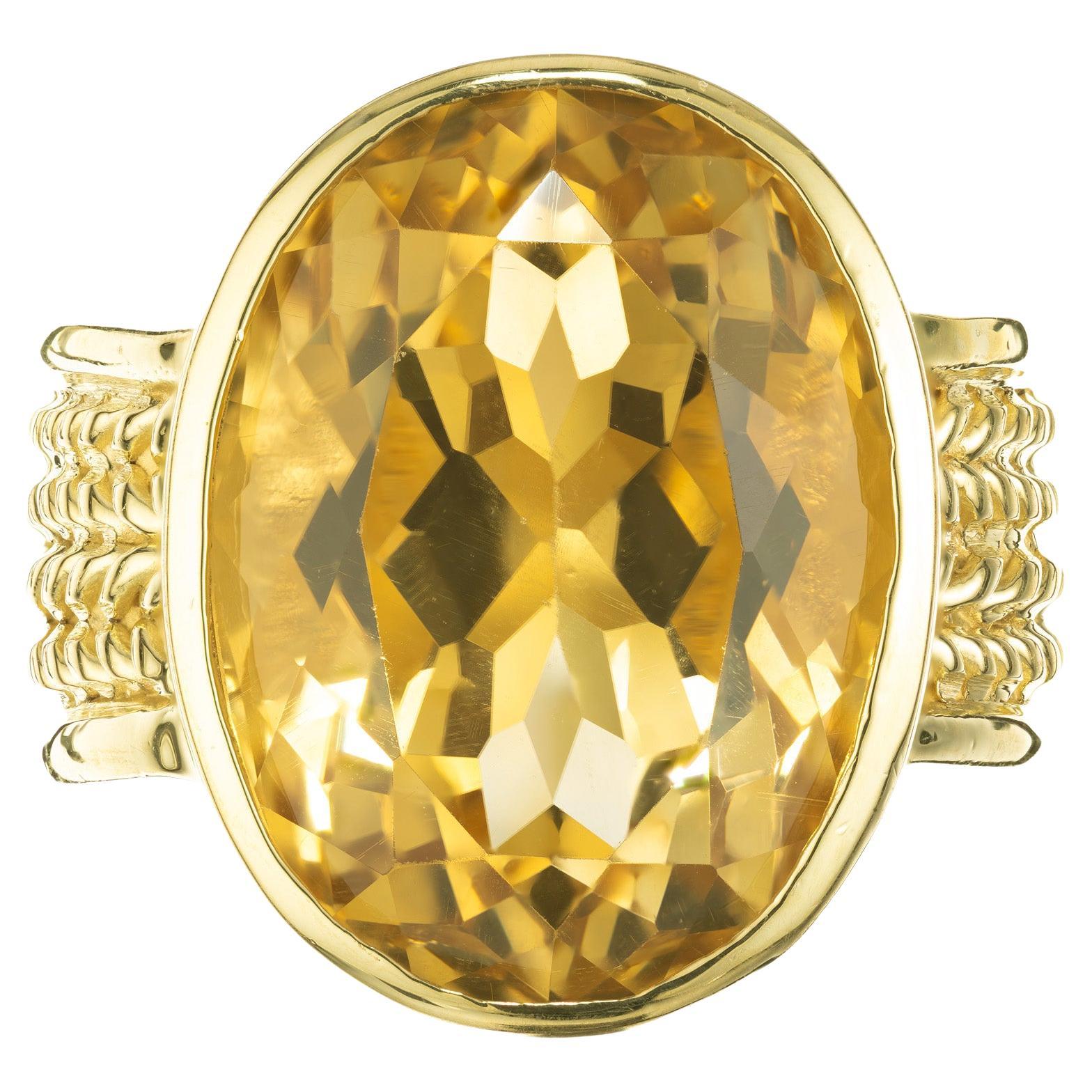 Valentino 11.00 Carat Oval Citrine Yellow Gold Cocktail Ring For Sale