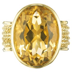 Valentino 11.00 Carat Oval Citrine Yellow Gold Cocktail Ring