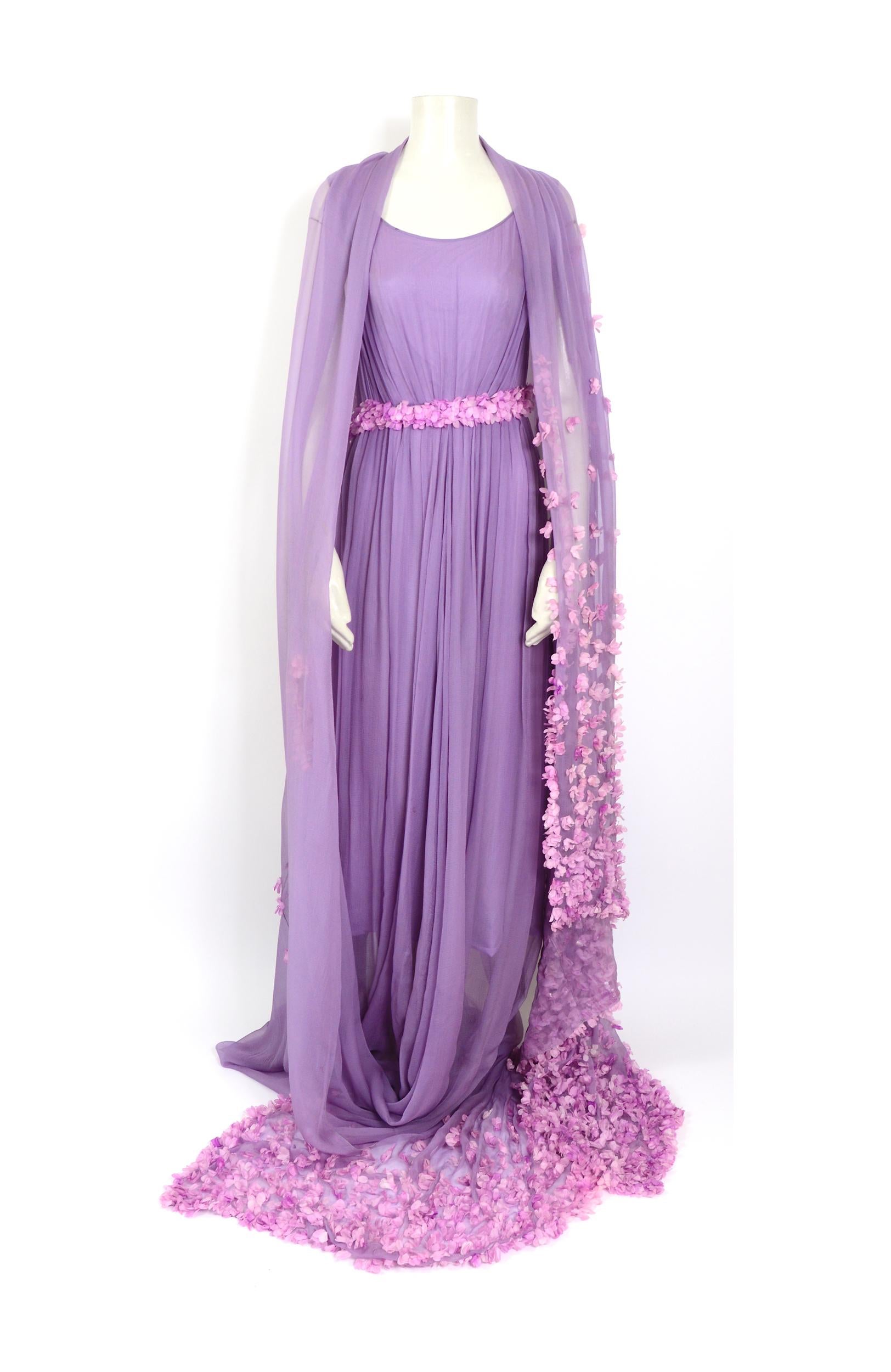 Valentino 1960s costume made silk lilac kaftan dress flower embellished train   For Sale 4