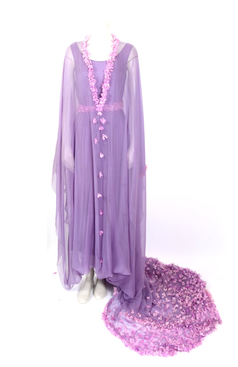 Valentino 1960s costume made silk lilac kaftan dress flower embellished train   For Sale 2