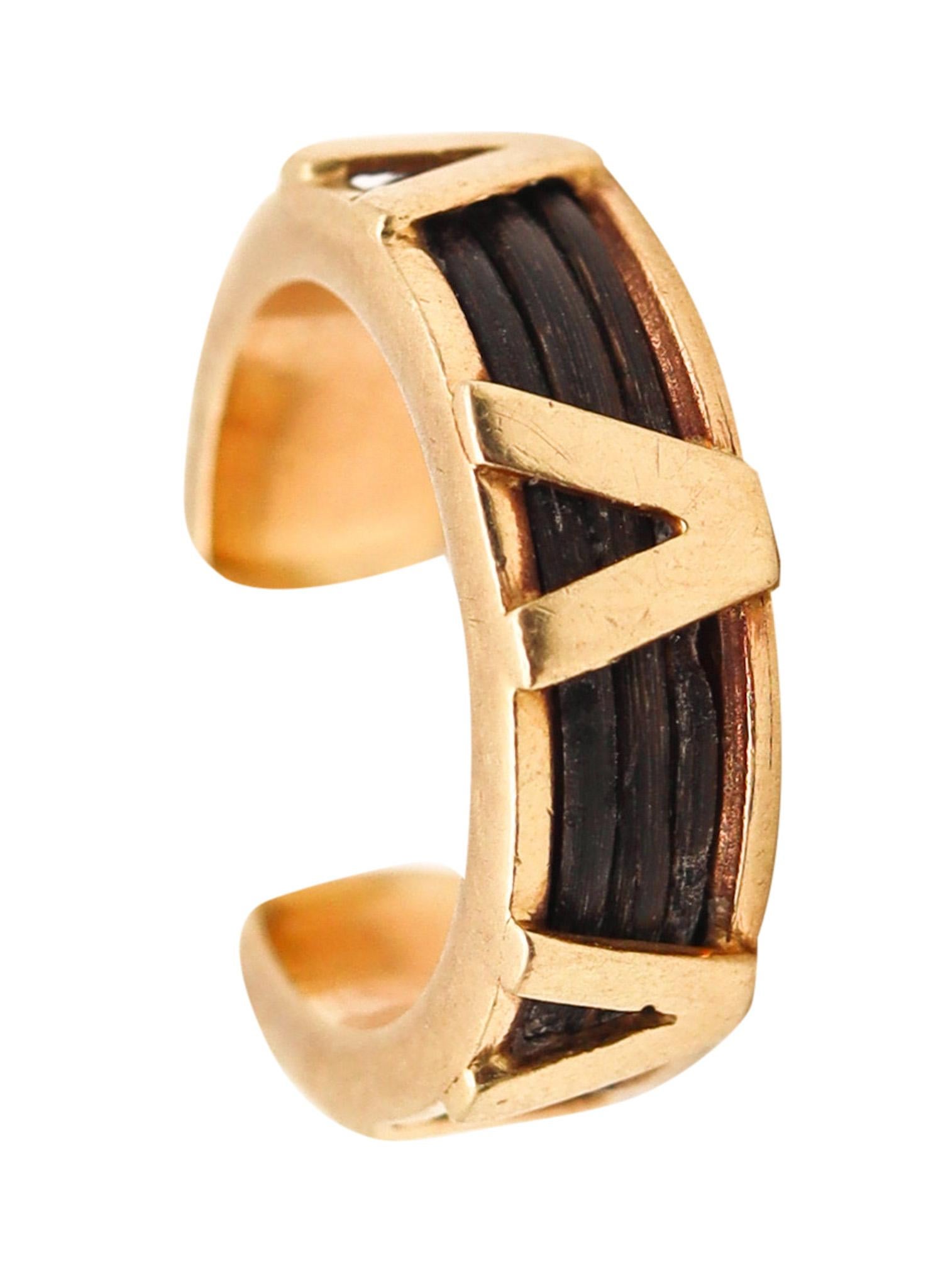 Valentino 1970 Milano Band Ring In 18Kt Yellow Gold With Braided Elephant Hair