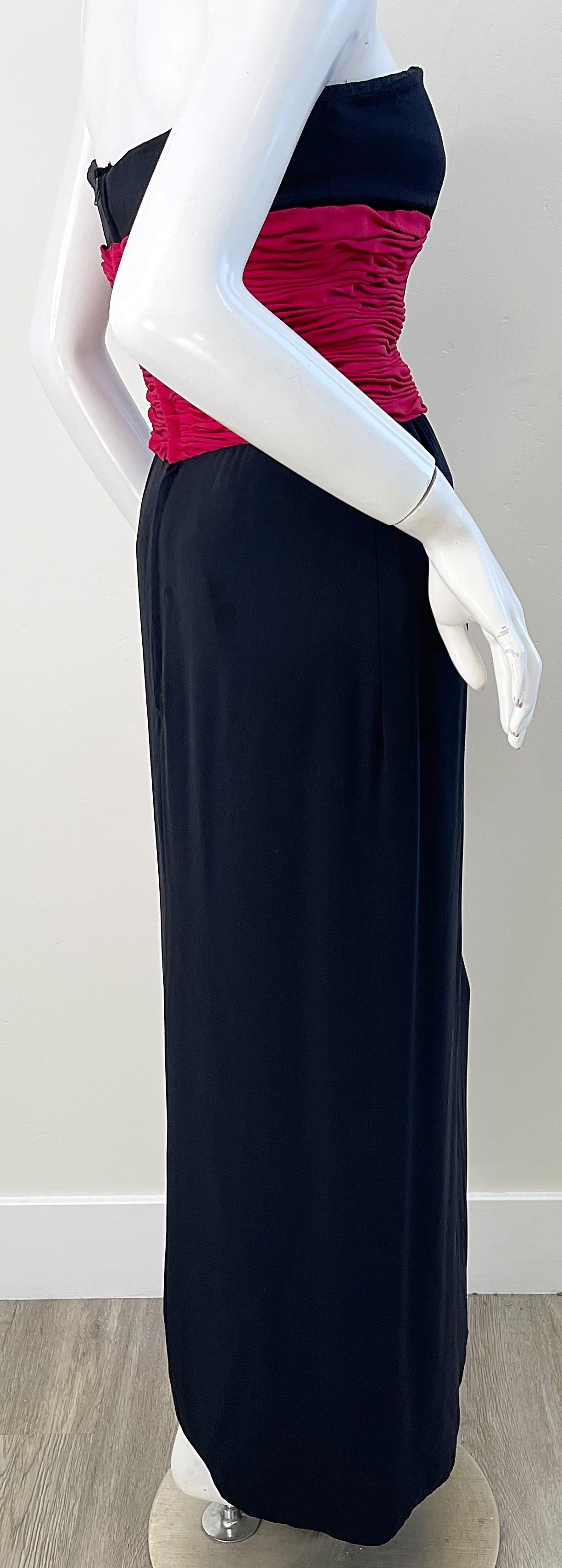 Valentino 1980er Schwarzes / Rotes trägerloses Vintage-Kleid aus Seidenjersey, Größe Small im Angebot 8
